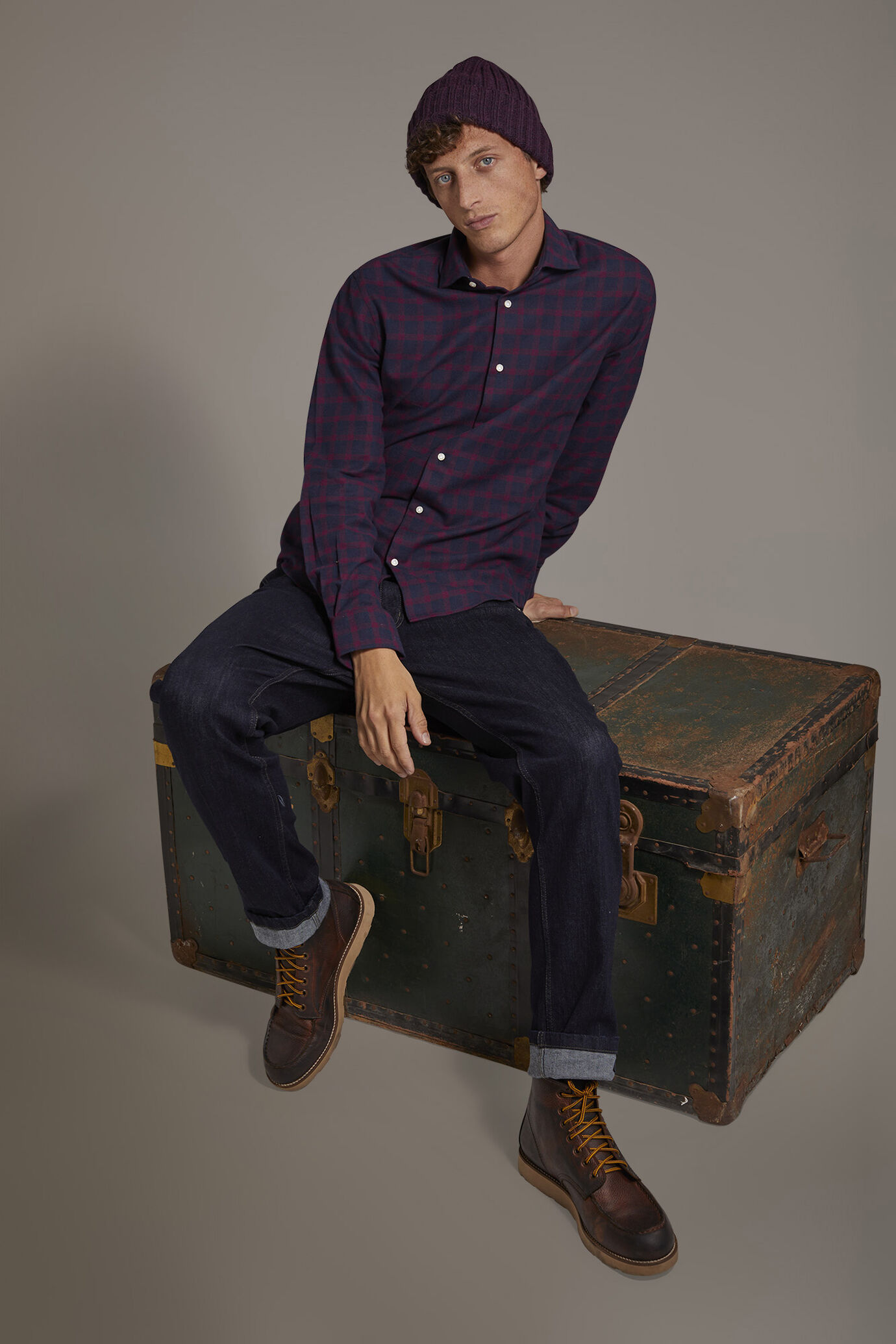 Camicia casual collo francese comfort fit tessuto in flanella a quadri image number 0