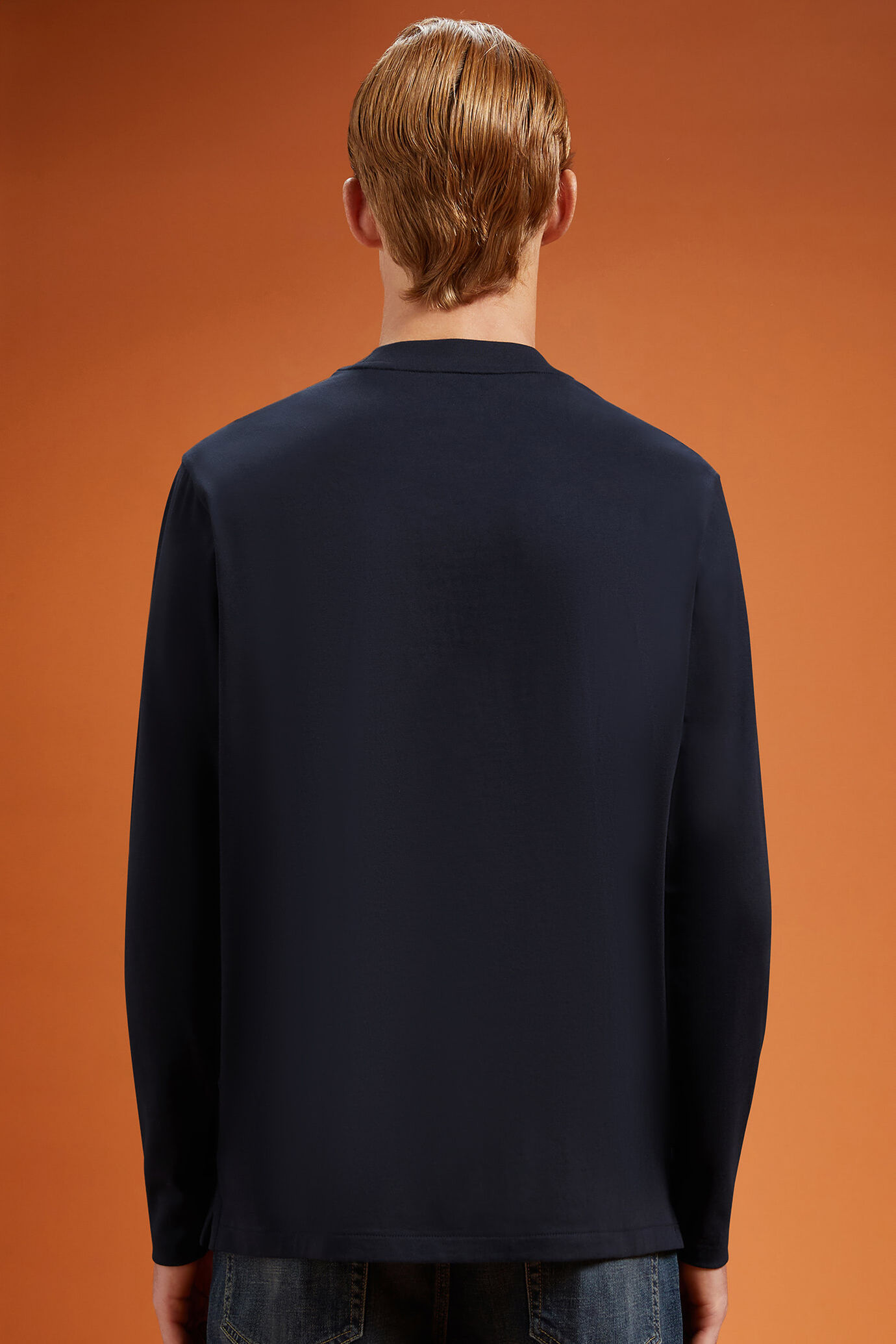 Herren-T-Shirt mit Rundhalsausschnitt und langen Ärmeln aus 100 % Baumwolle in normaler Passform image number 1