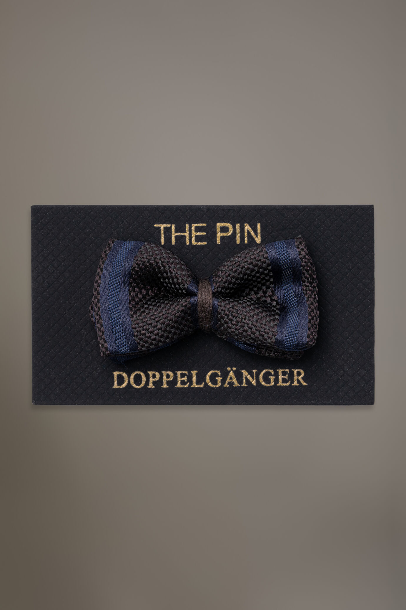 Broche image number 1