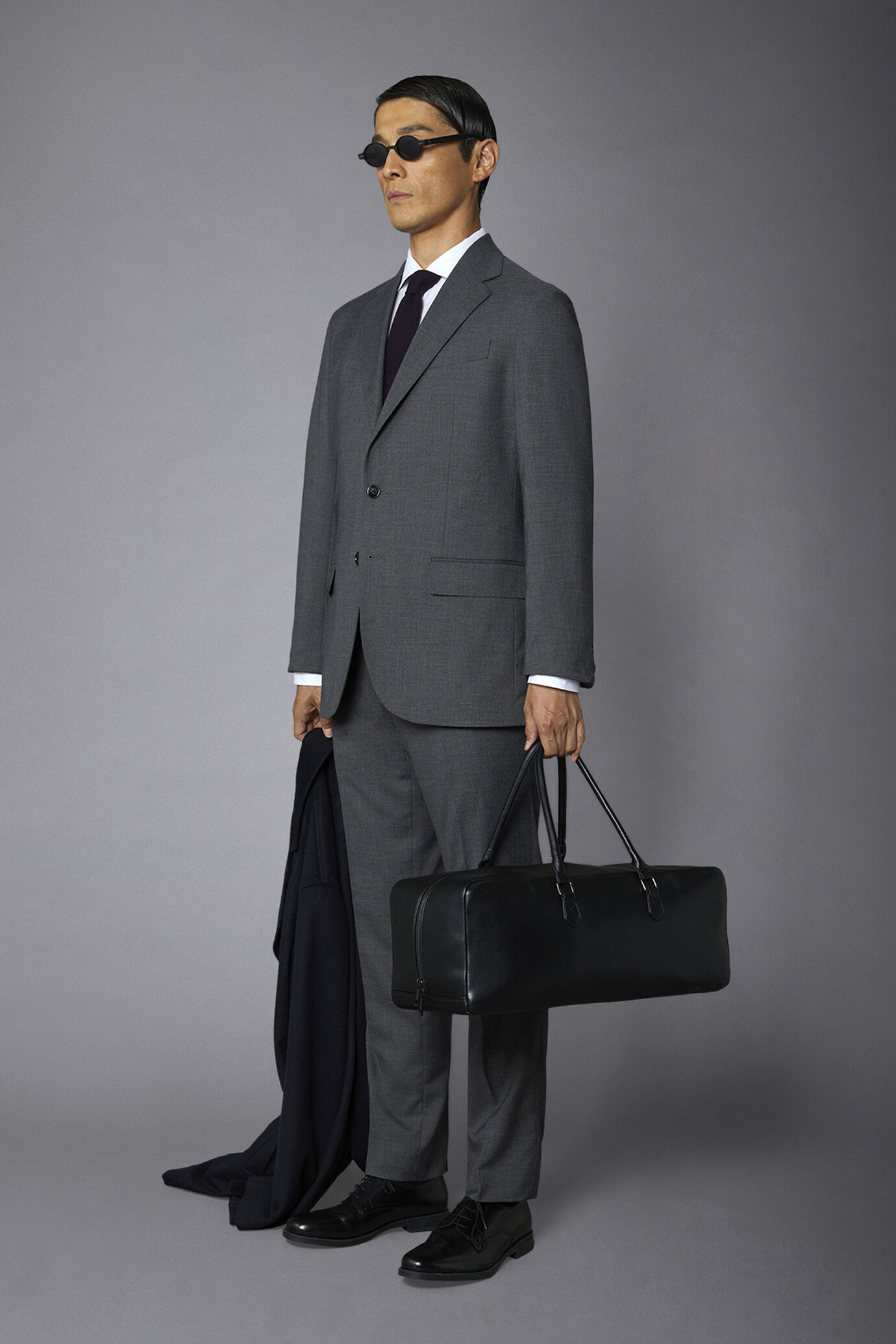 Costume croisé simple, coupe normale, tissu grisaille image number 1