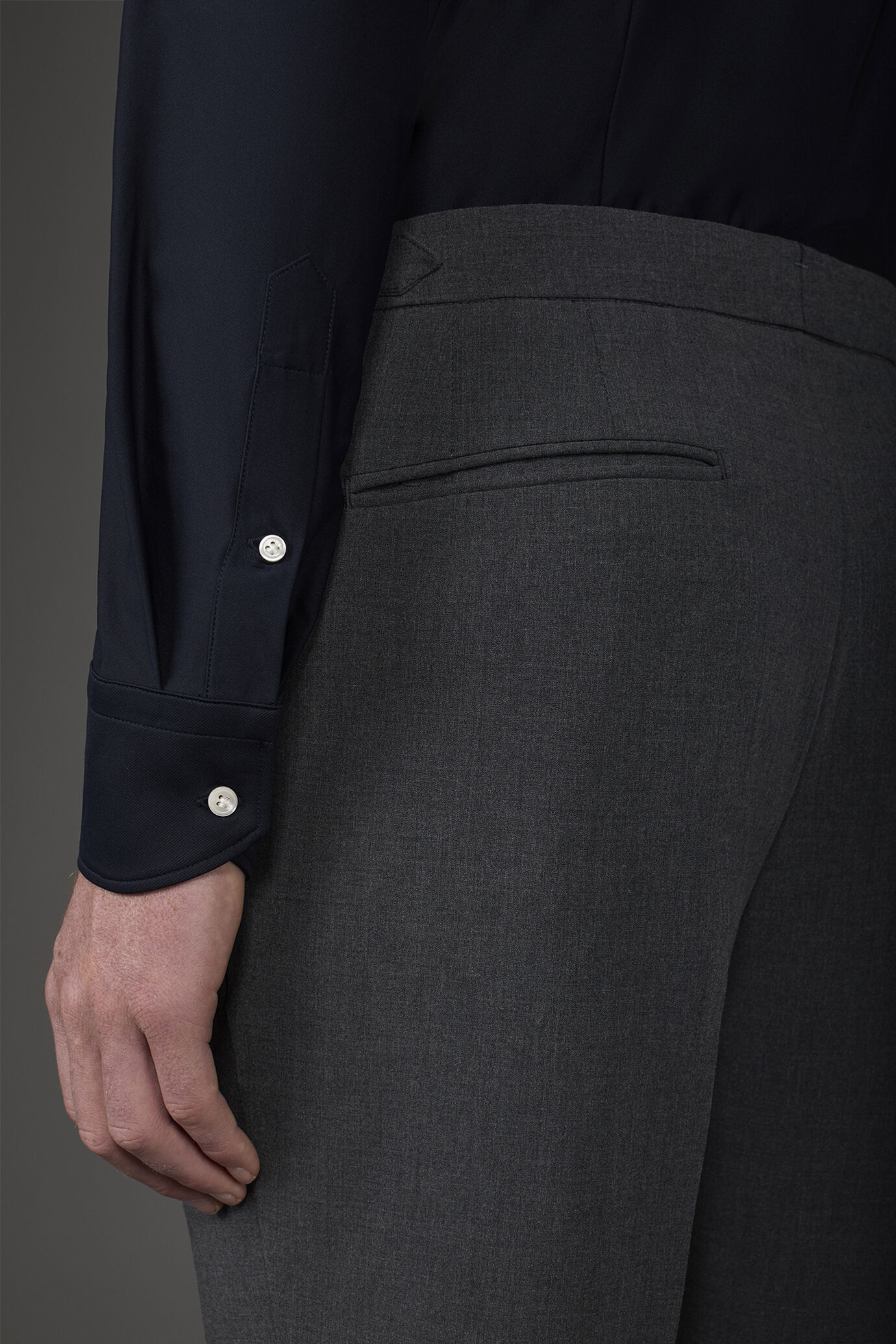 Camicia uomo stretch collo classico tessuto in nylon elasticizzato costruzione twill no-stiro image number 3