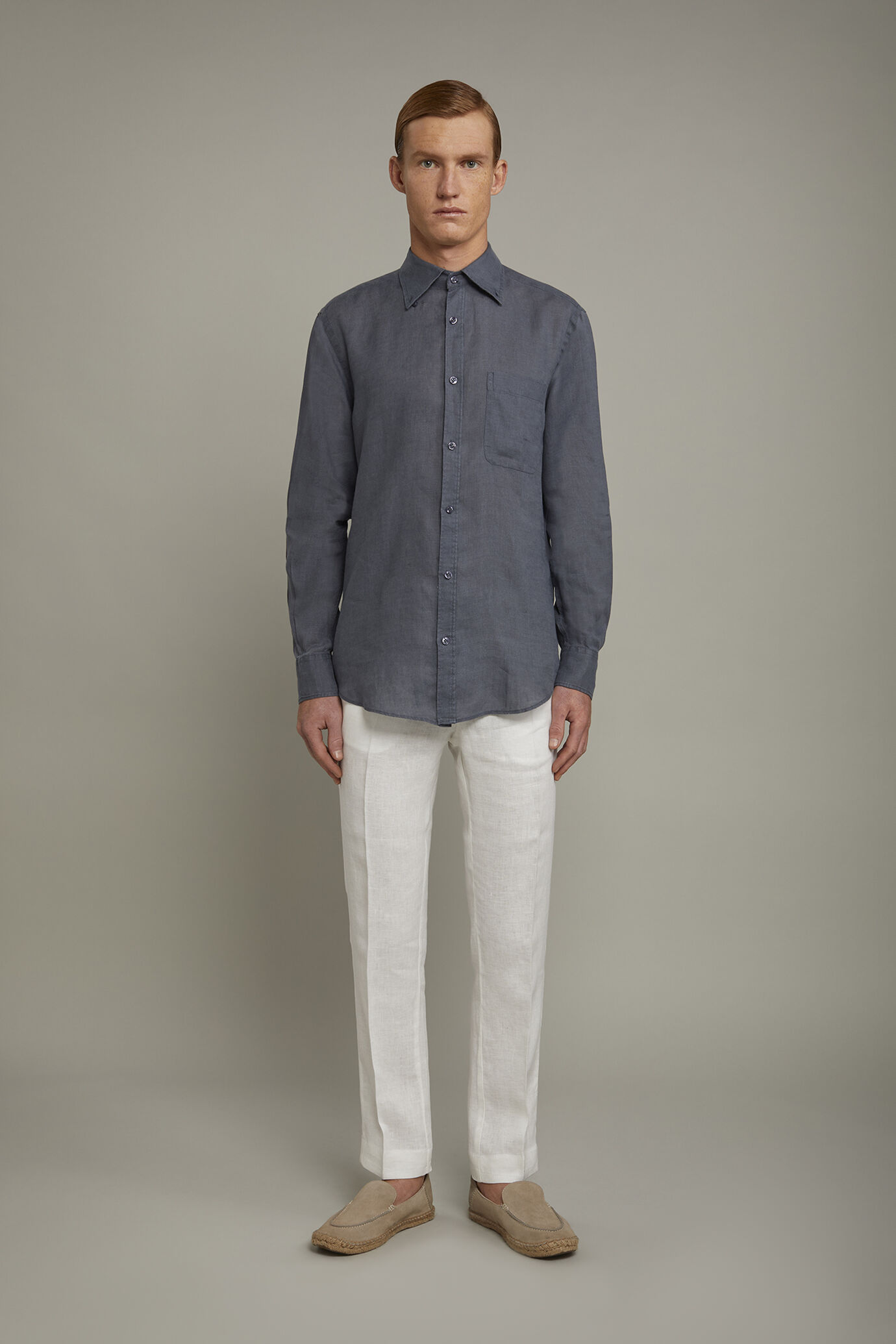 Pantalone chino 100% lino regular fit image number 2