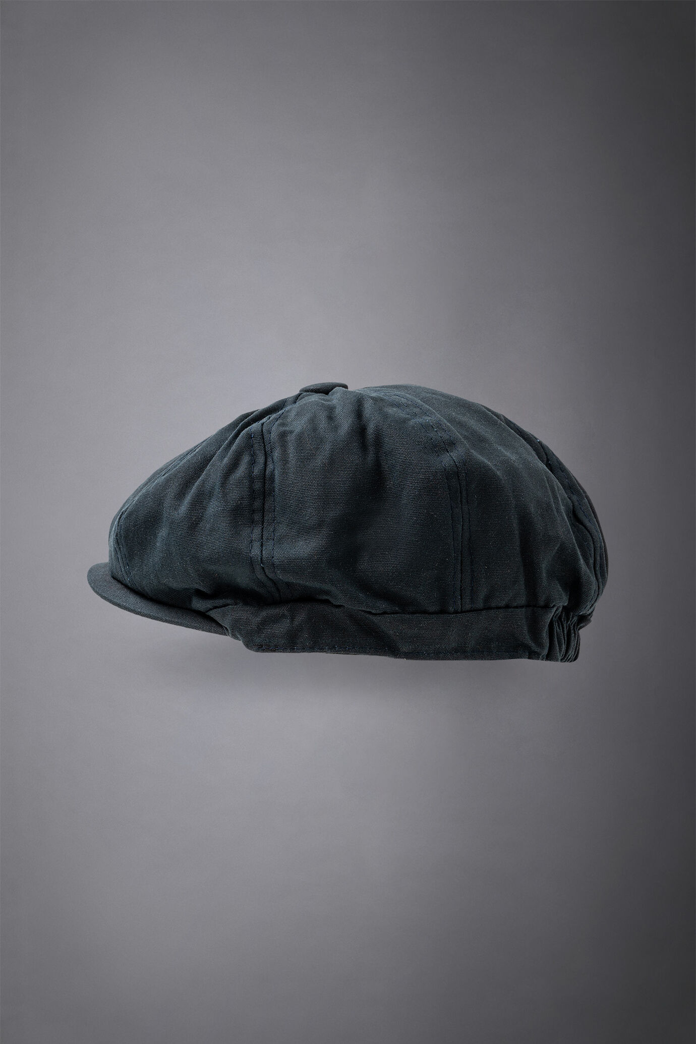 Men's flat cap in waxed fabric image number 1