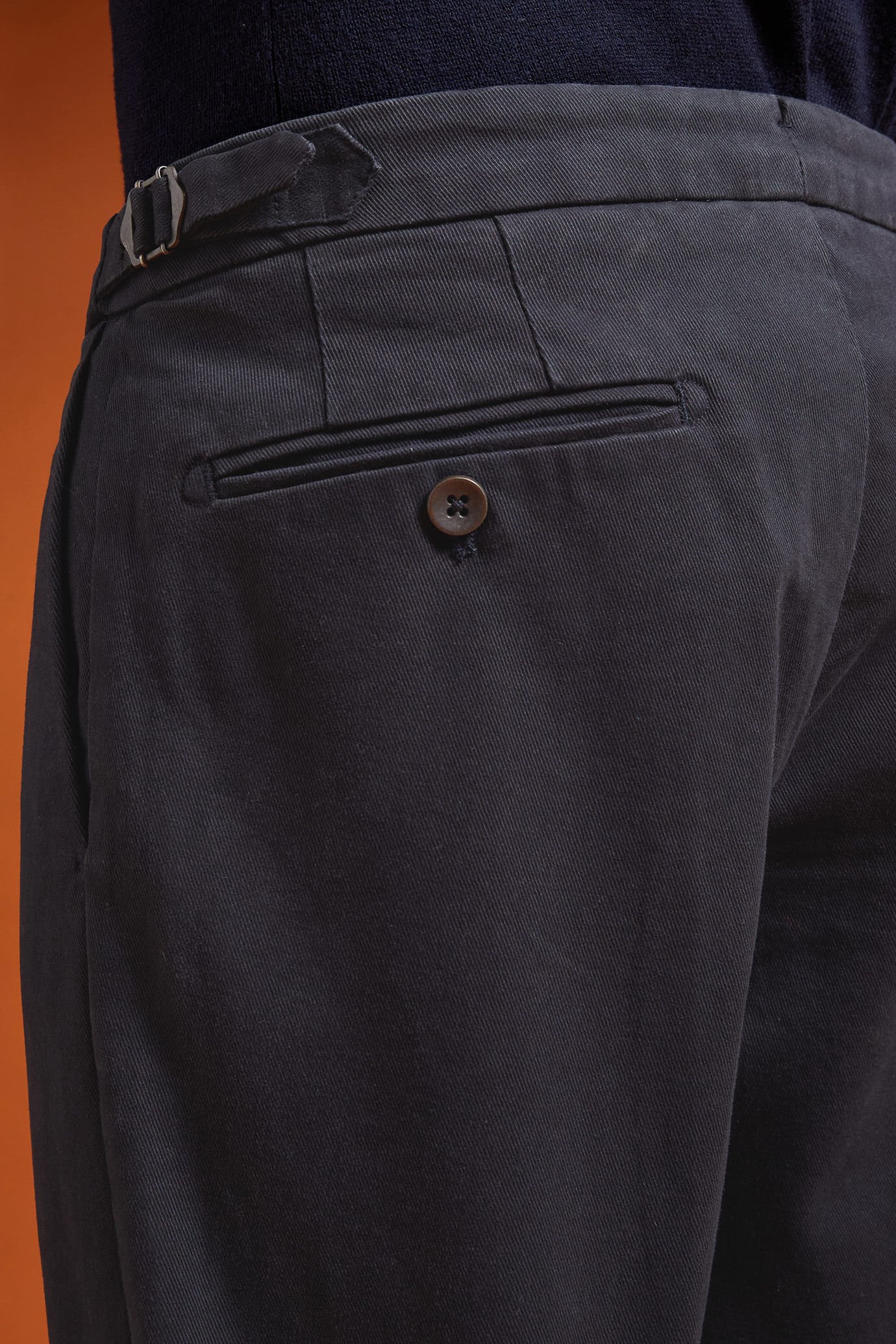 Pantalone uomo doppia pinces tessuto in tela diagonale regular fit image number 3