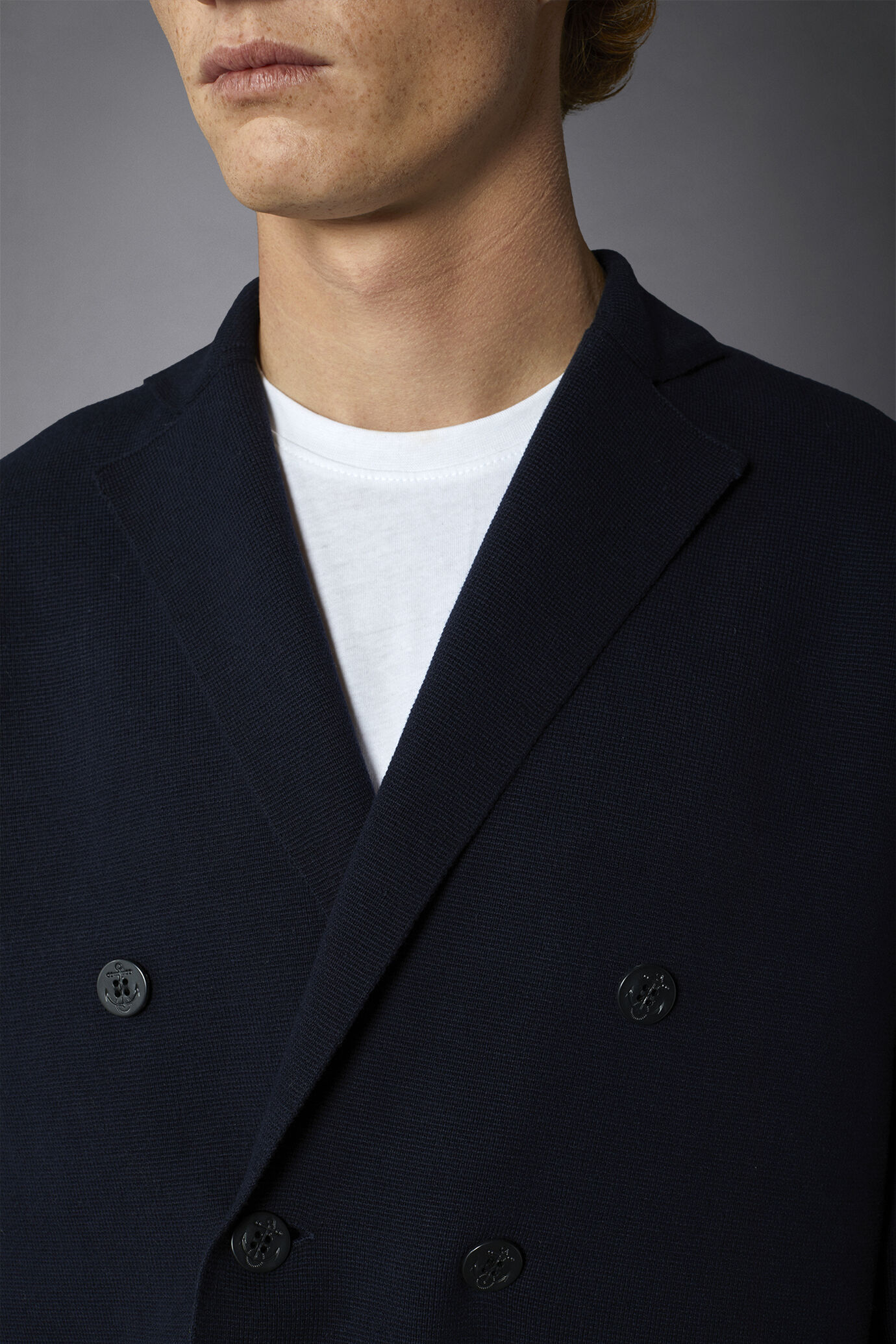 Cardigan genderless doppiopetto in misto cotone lavorato tipo jersey tinta unita regular fit image number 2