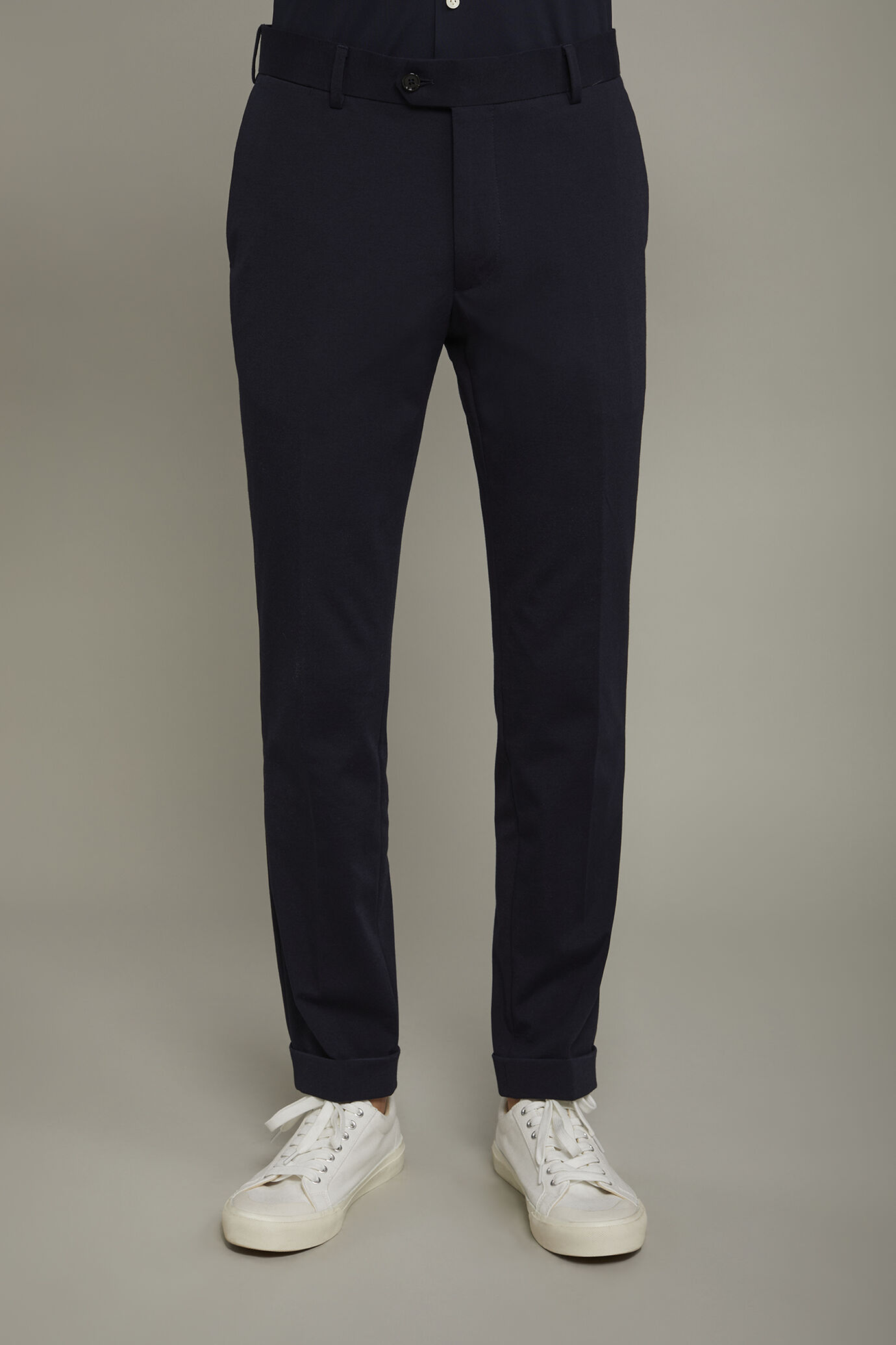 Men’s trousers in jersey without pleats with classic fold regular fit image number 3
