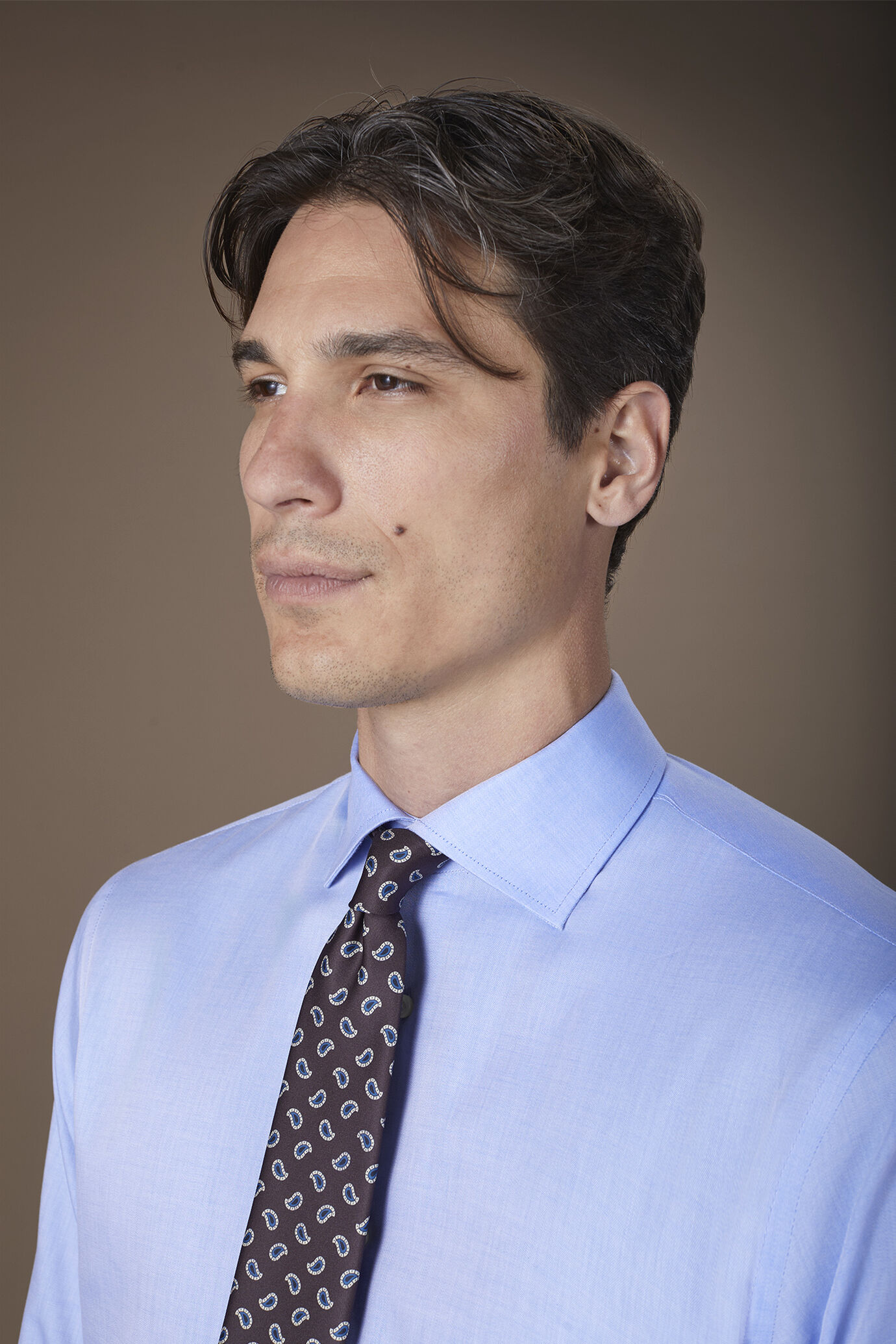 Men's 100% Cotton French collar classic shirt twill construction image number 2