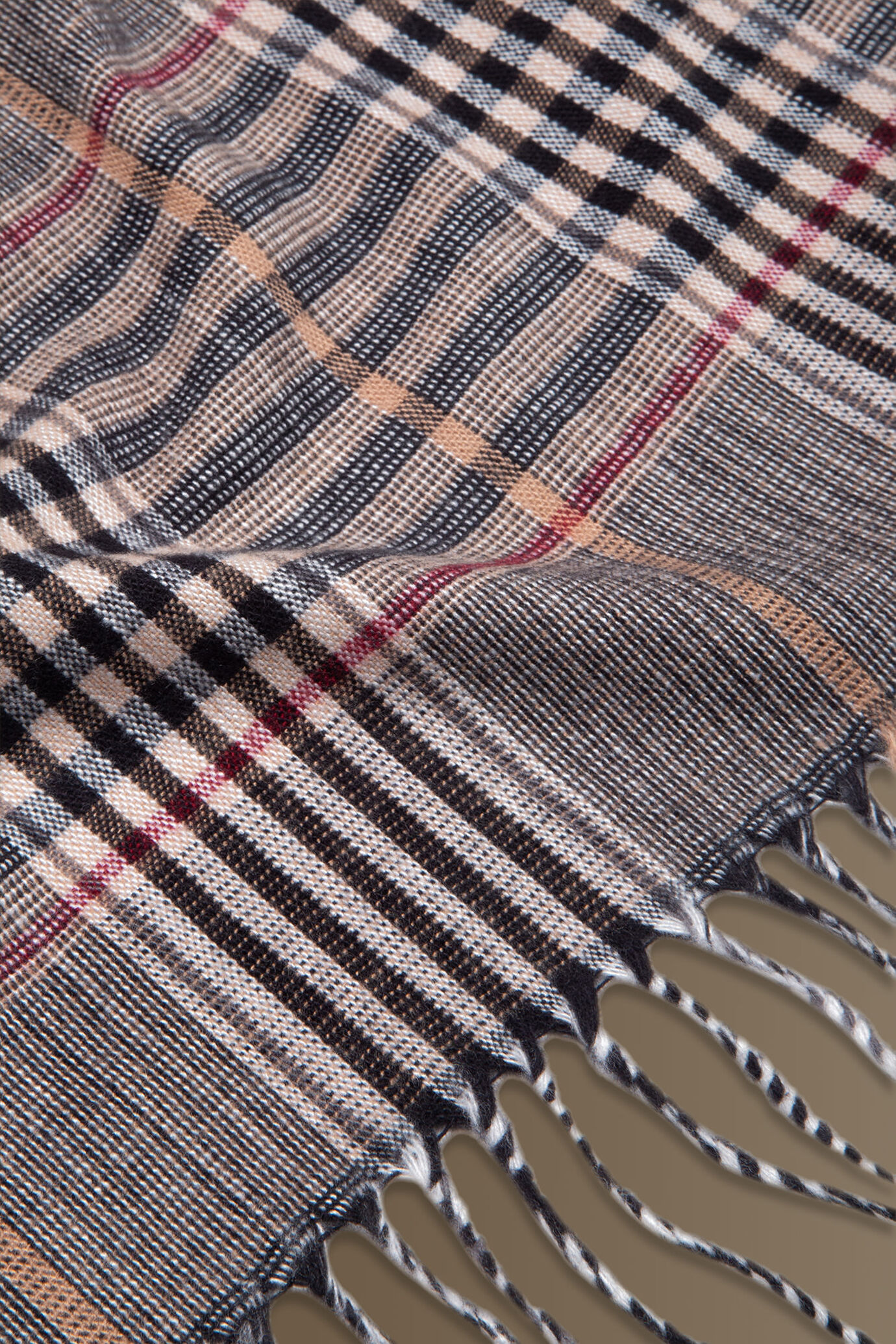Shawl prince of wales image number 1