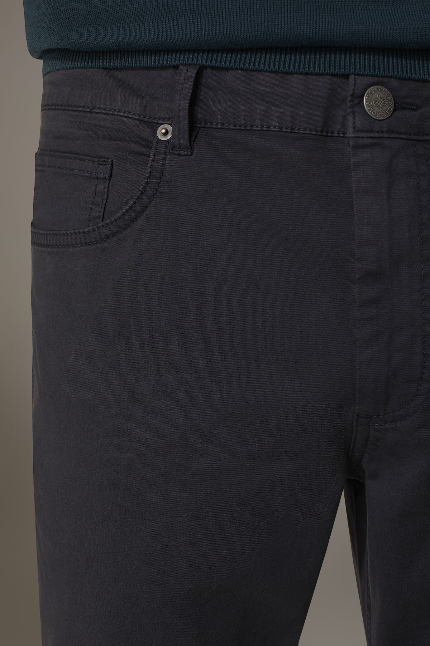 Trousers 5 pockets regular fit twill construction image number 2