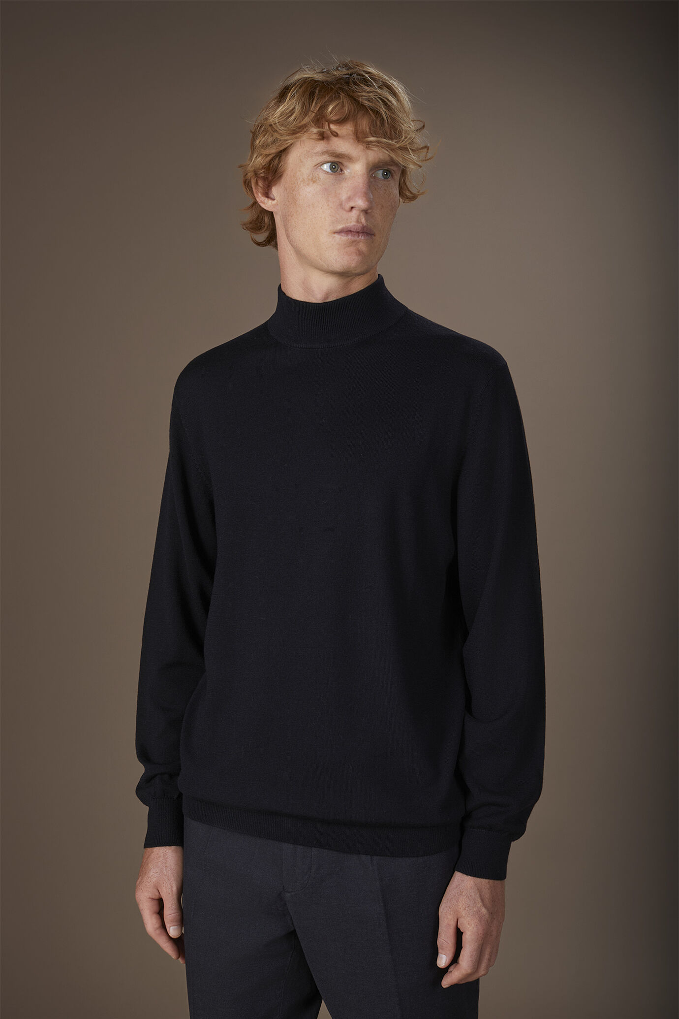 Pull à col roulé pour homme 100 % laine mérinos coupe regular fit image number 0