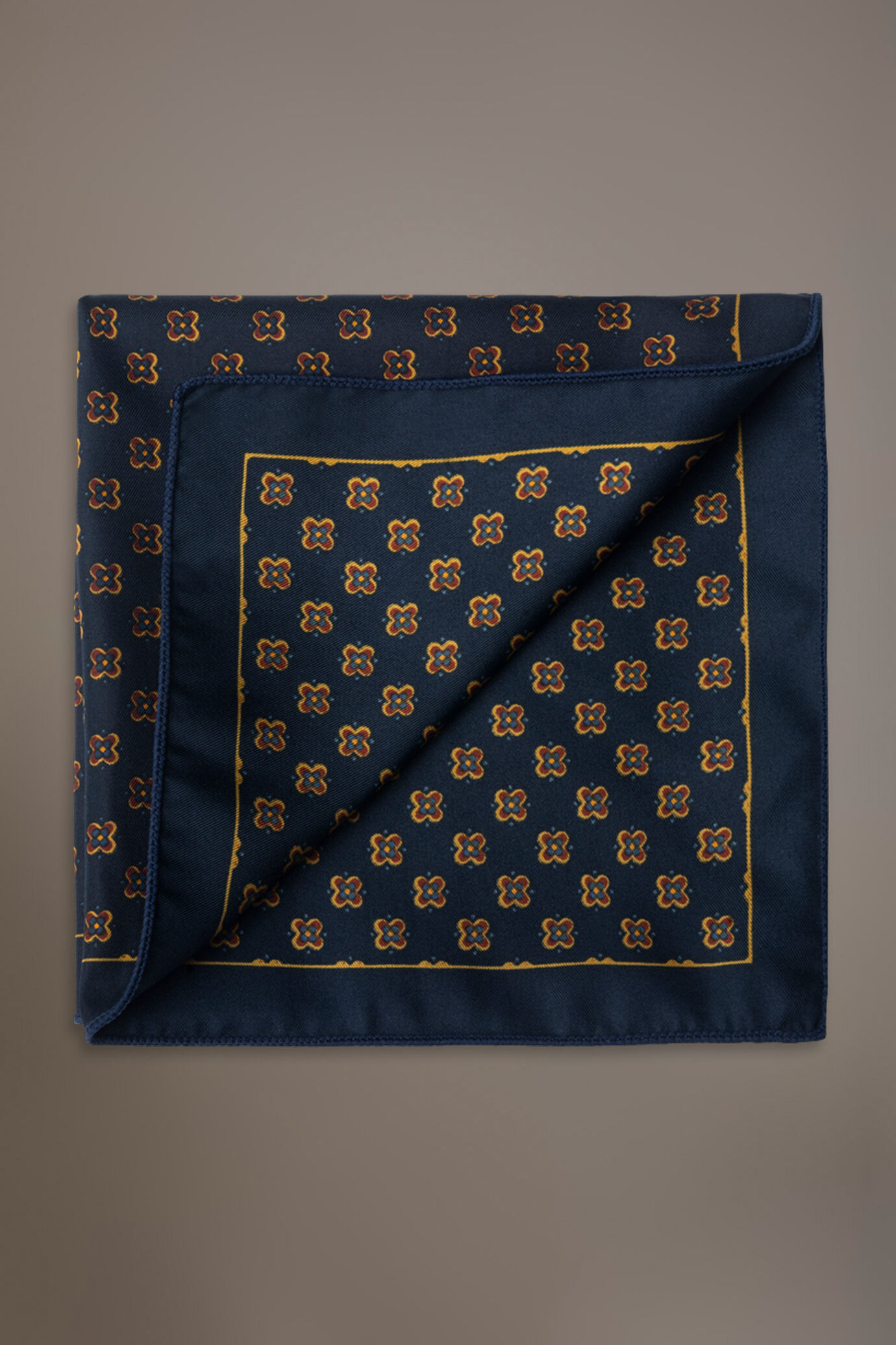 Patterned printed twill Pochette image number 0