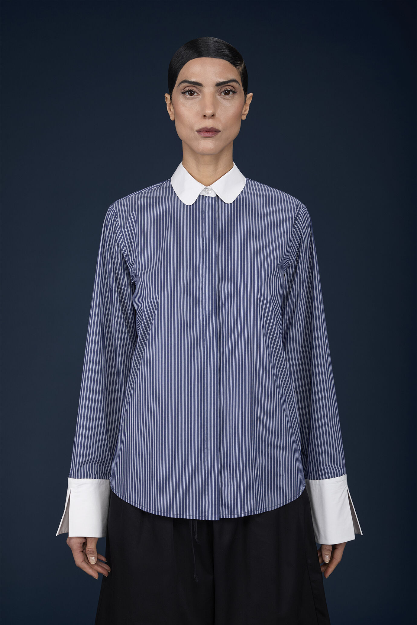 Camicia donna classica con collo bebè polsi in unito e tessuto tinto filo a righe