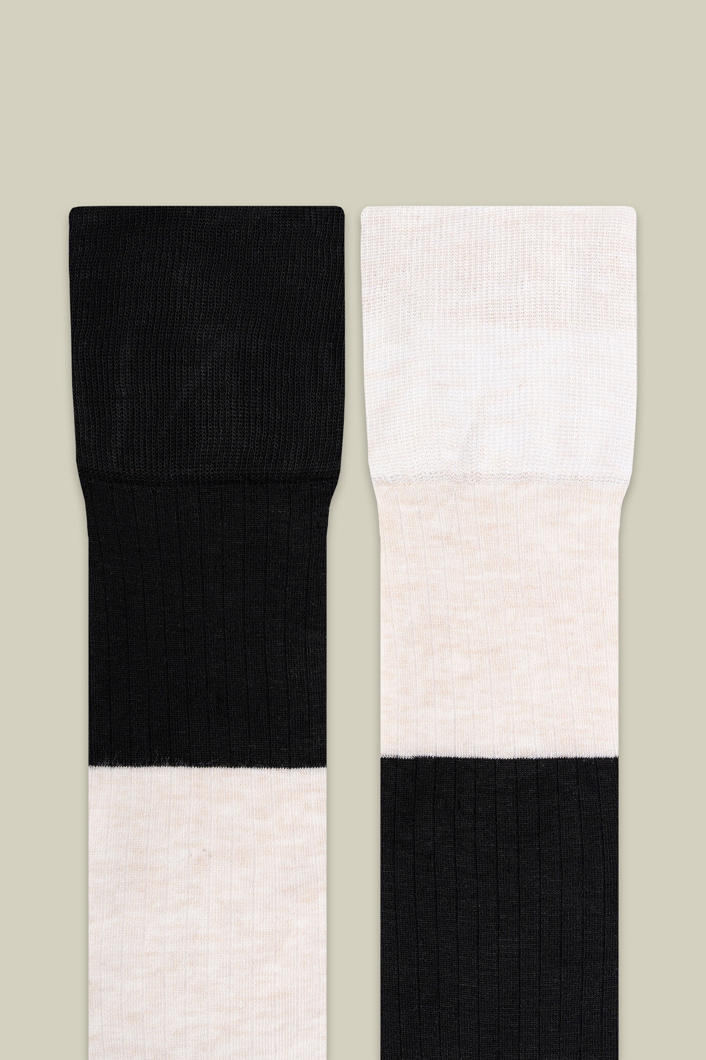 Women's two-tone socks image number 2
