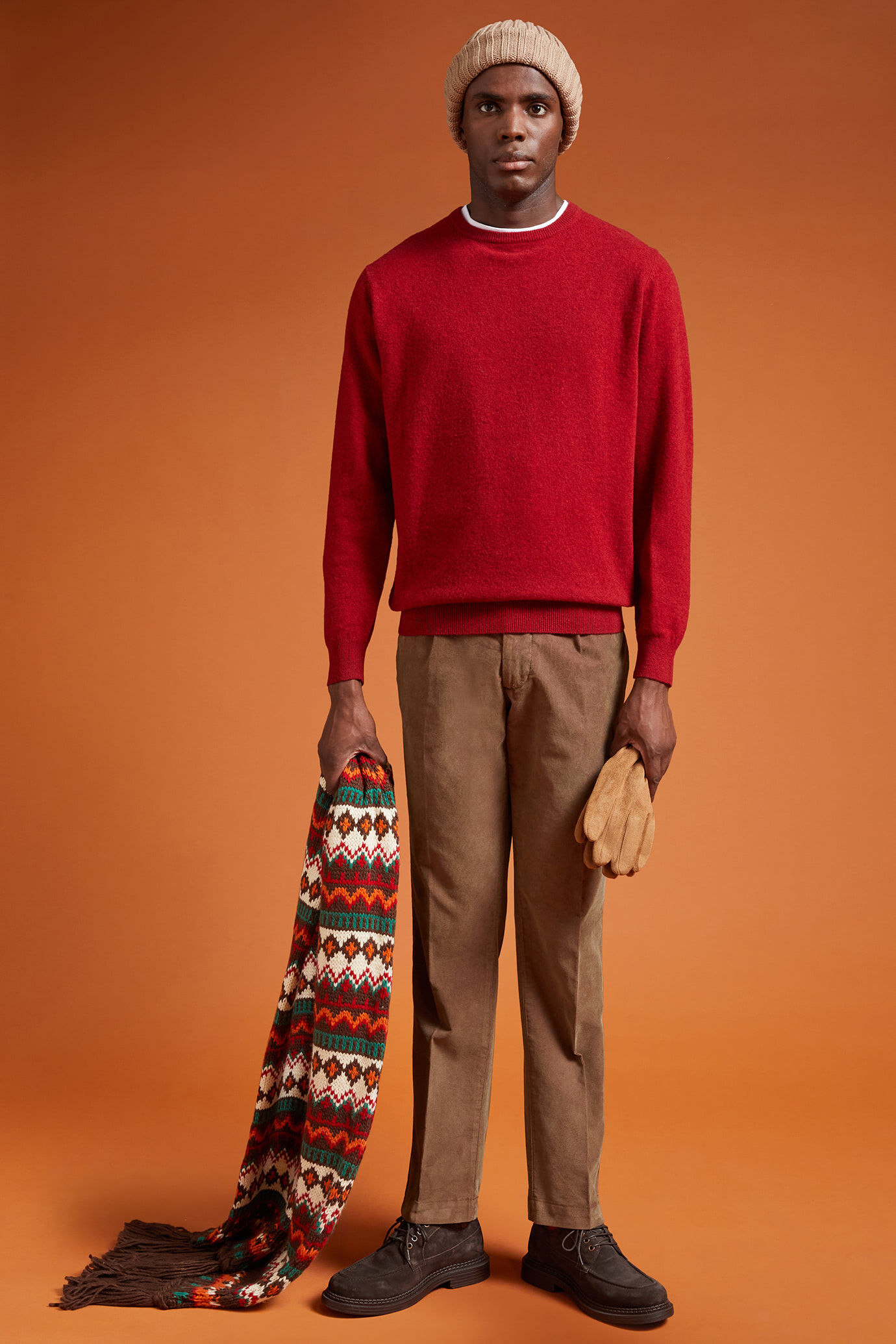 Pull homme en laine d'agneau, coupe classique image number 1