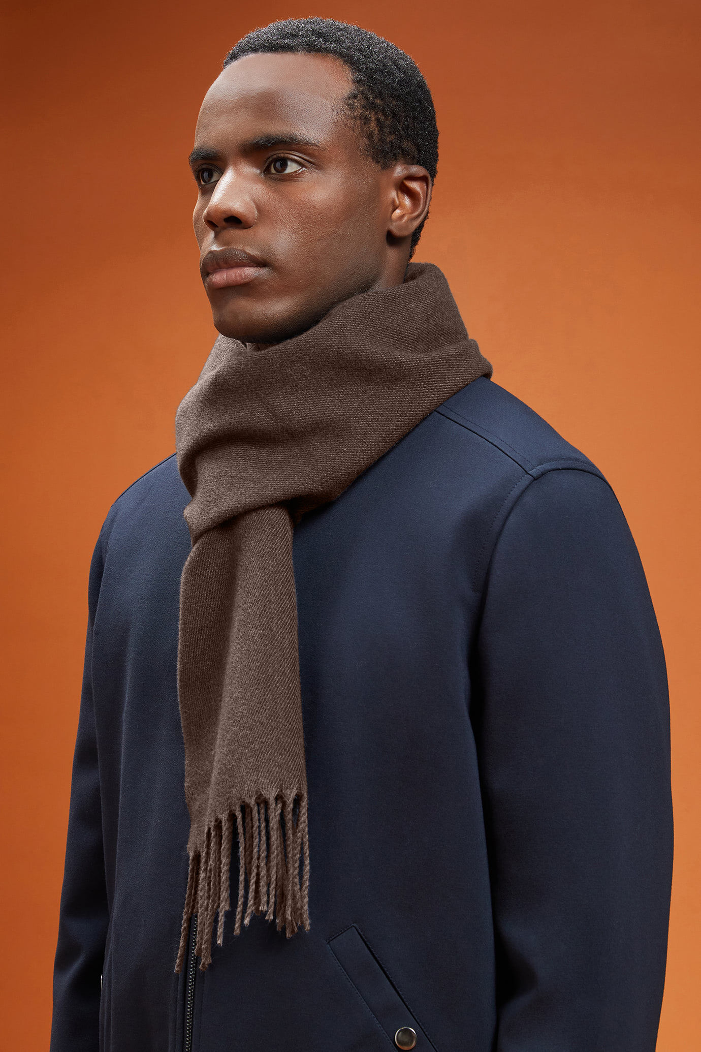 Men's double-sided scarf with fringes image number 1