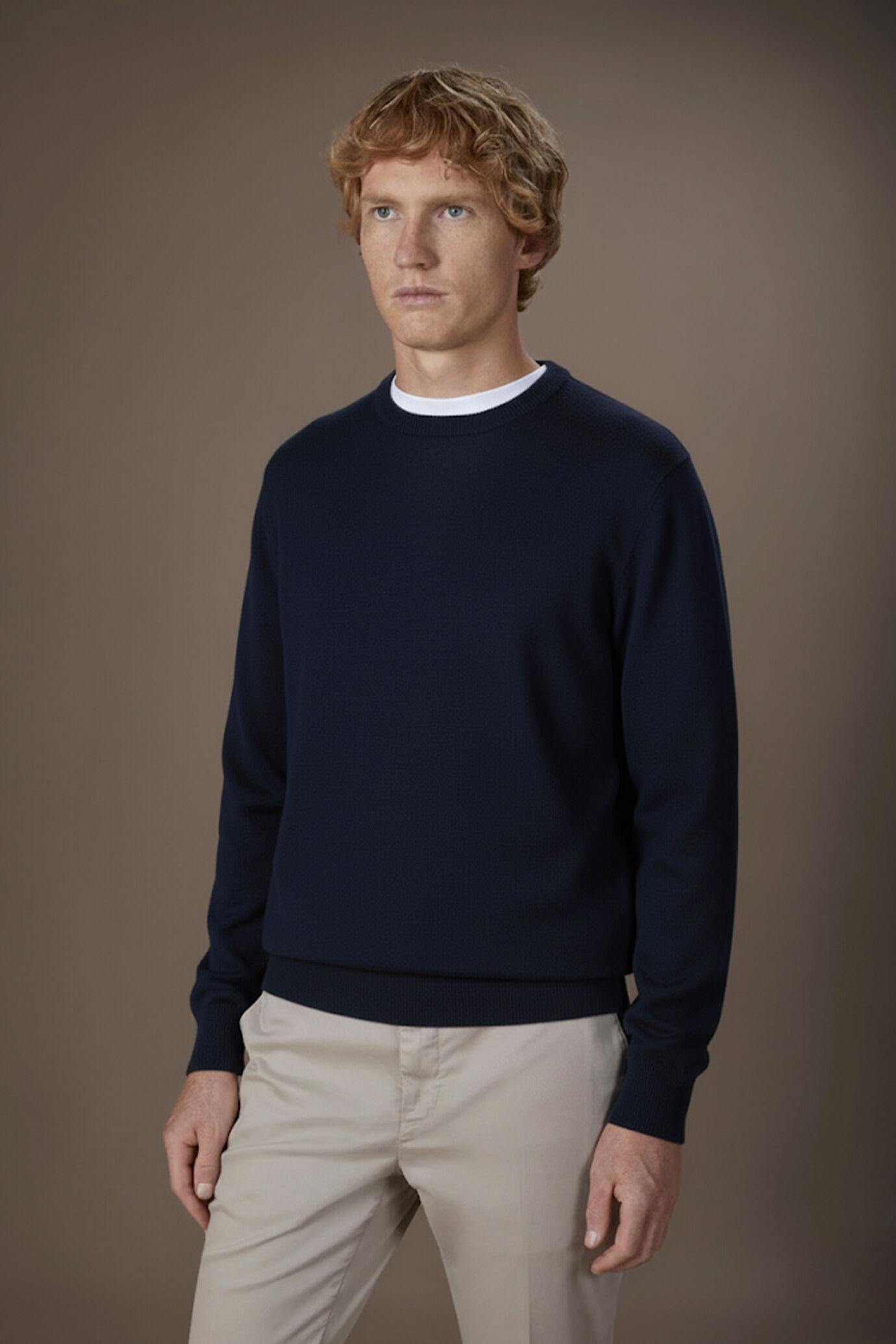 Men's regular fit crew neck jumper in 100% cashmere