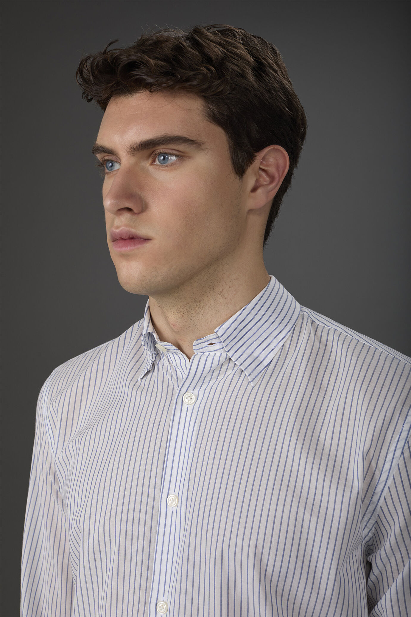 Men's concealed button down casual shirt in yarn-dyed striped washed muslin fabric image number 1