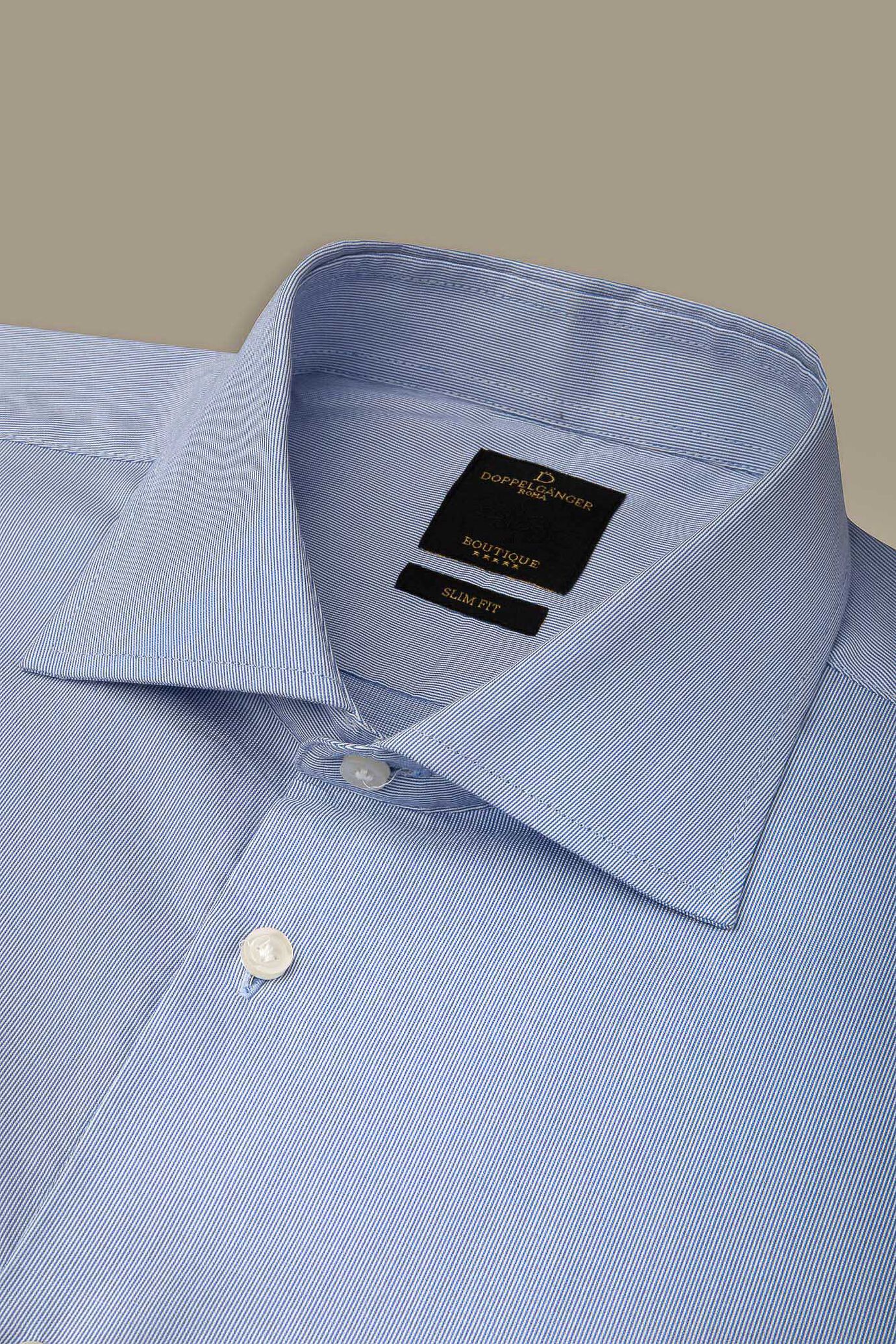 Camicia classica collo francese con trama a righe sottili uomo image number 1