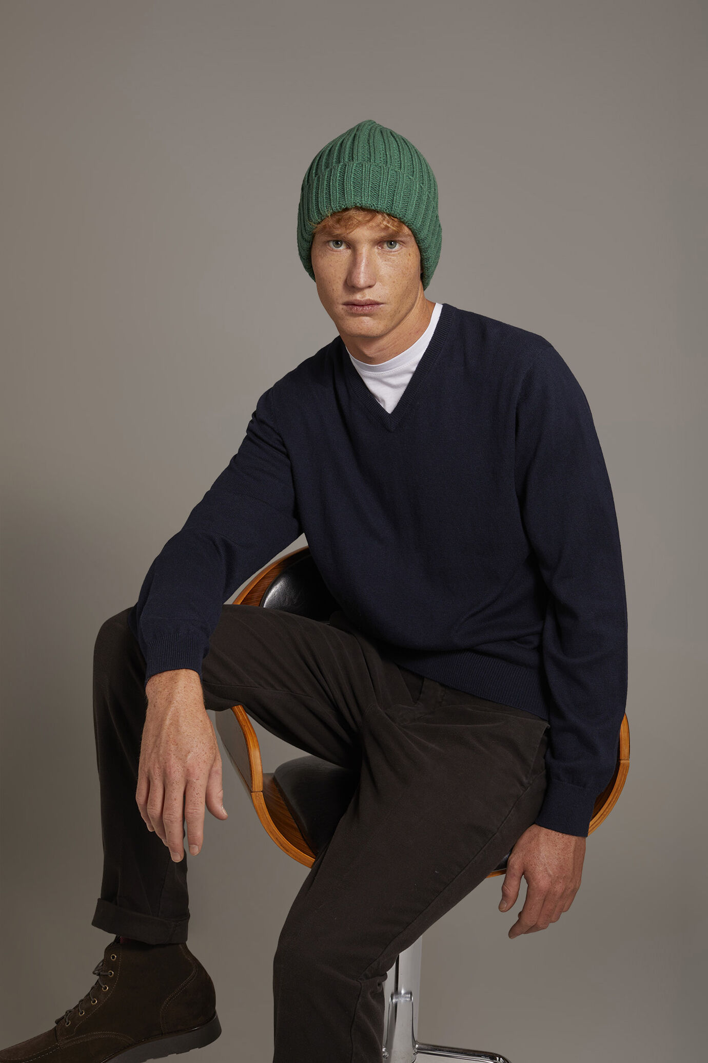 Wool blend V-neck sweater image number 0