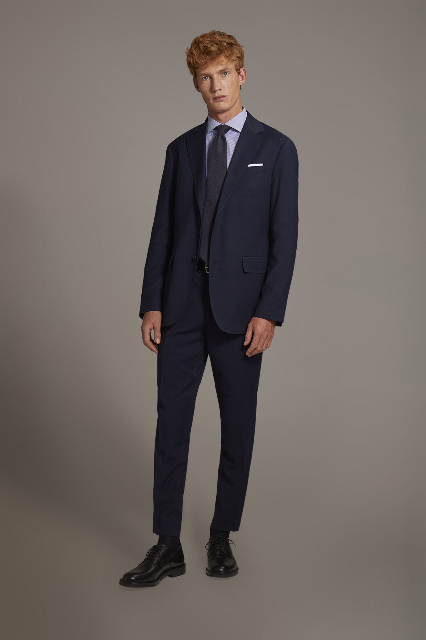 Regular fit single-breasted suit in birdseye fabric image number 1