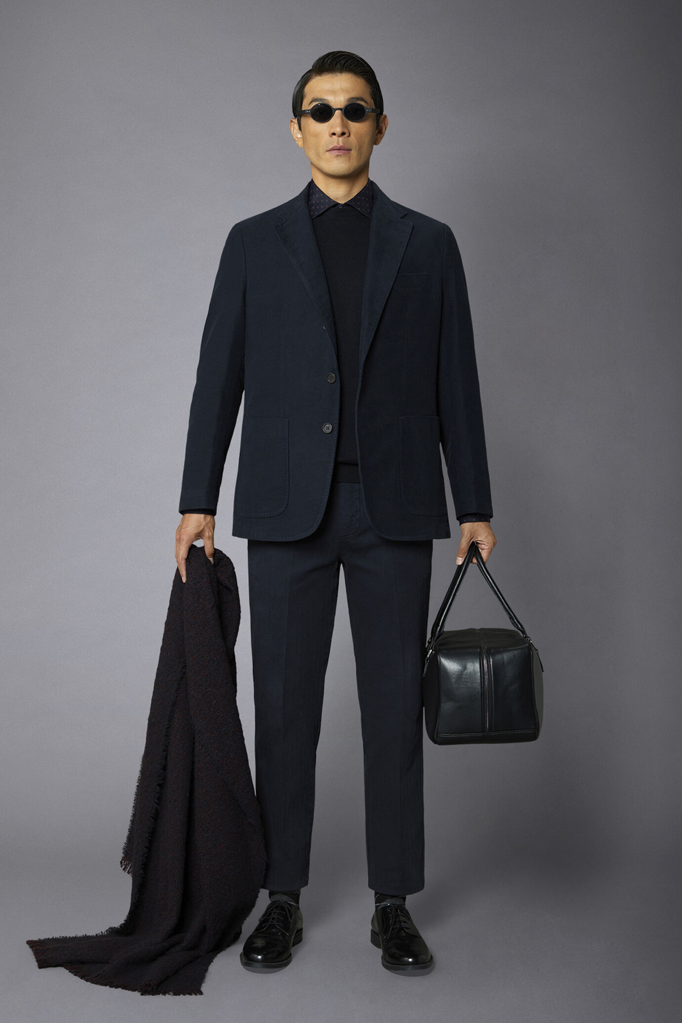 Men's single-breasted jacket in plain moleskin fabric regular fit image number 0