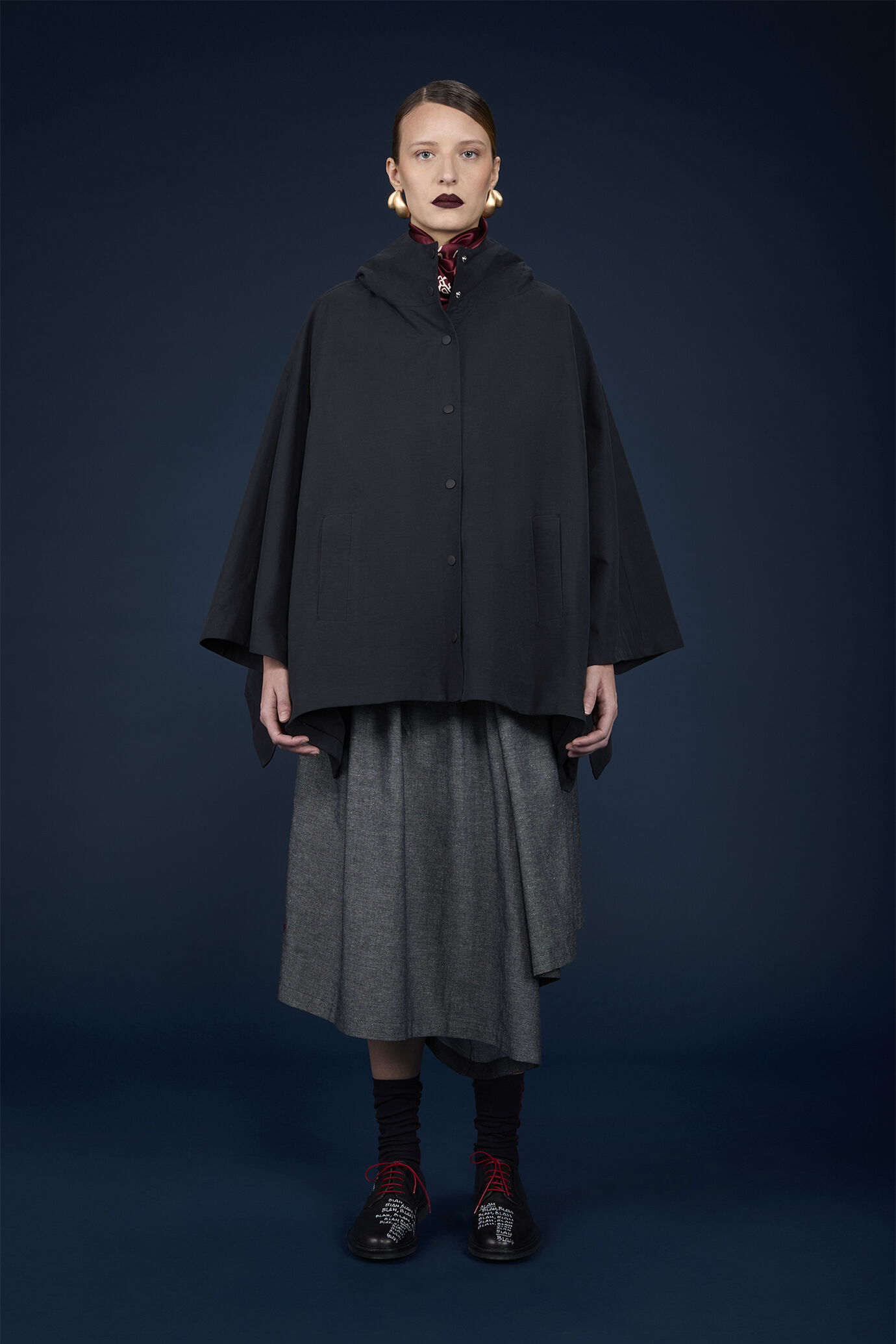 Women's hooded cape