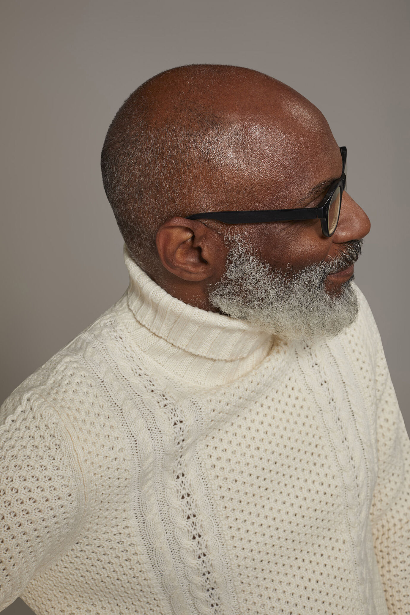 Wool blend turtleneck sweater with honeycomb heavy knitting image number 2