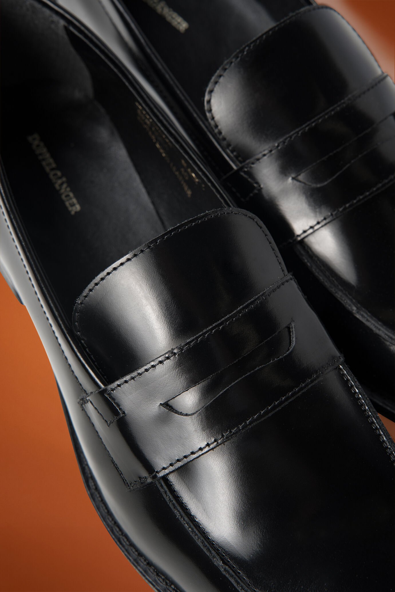 Mocassino classico donna 100% pelle con suola in gomma image number 2