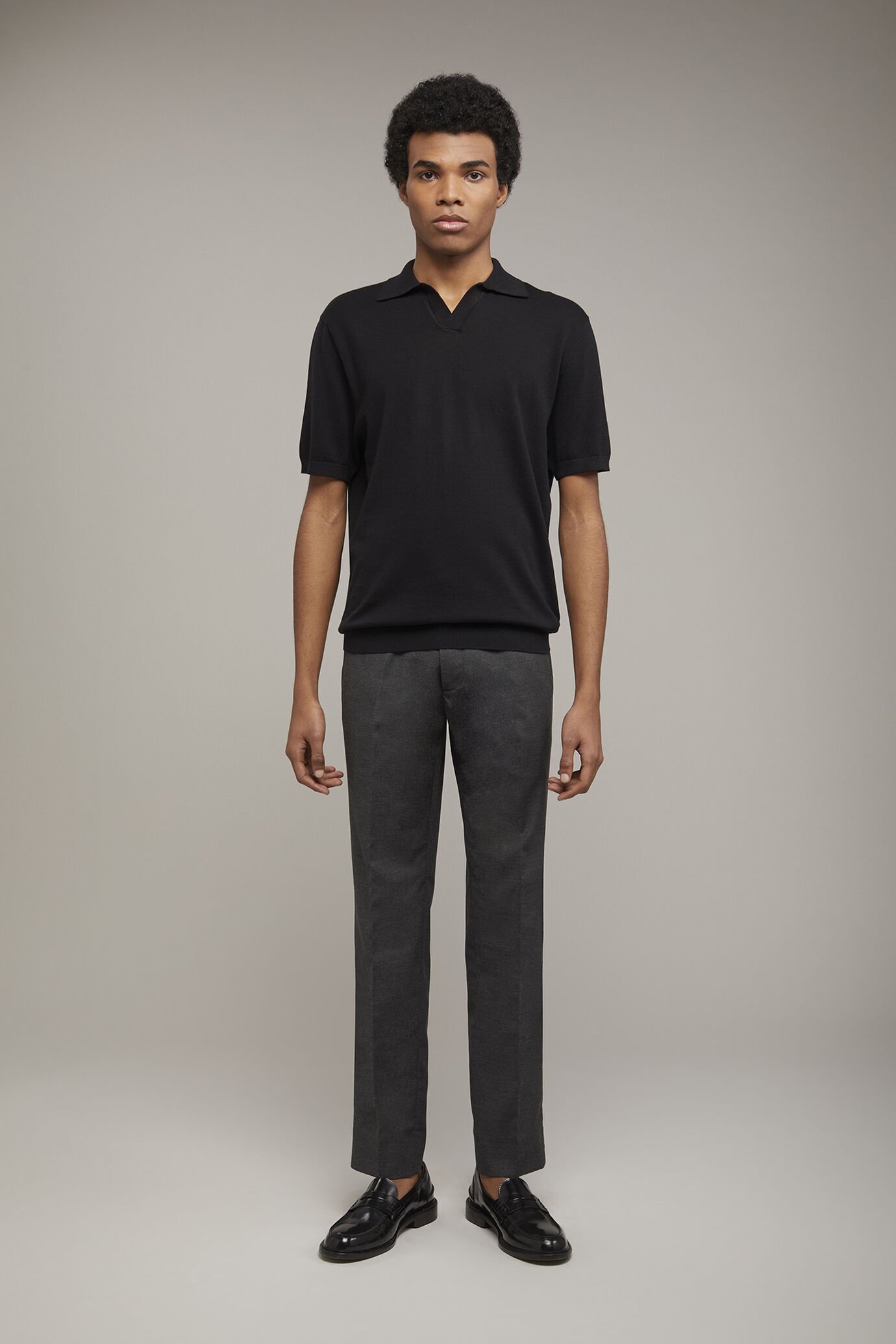 Pantalon sans plis à coupe régulière image number 2