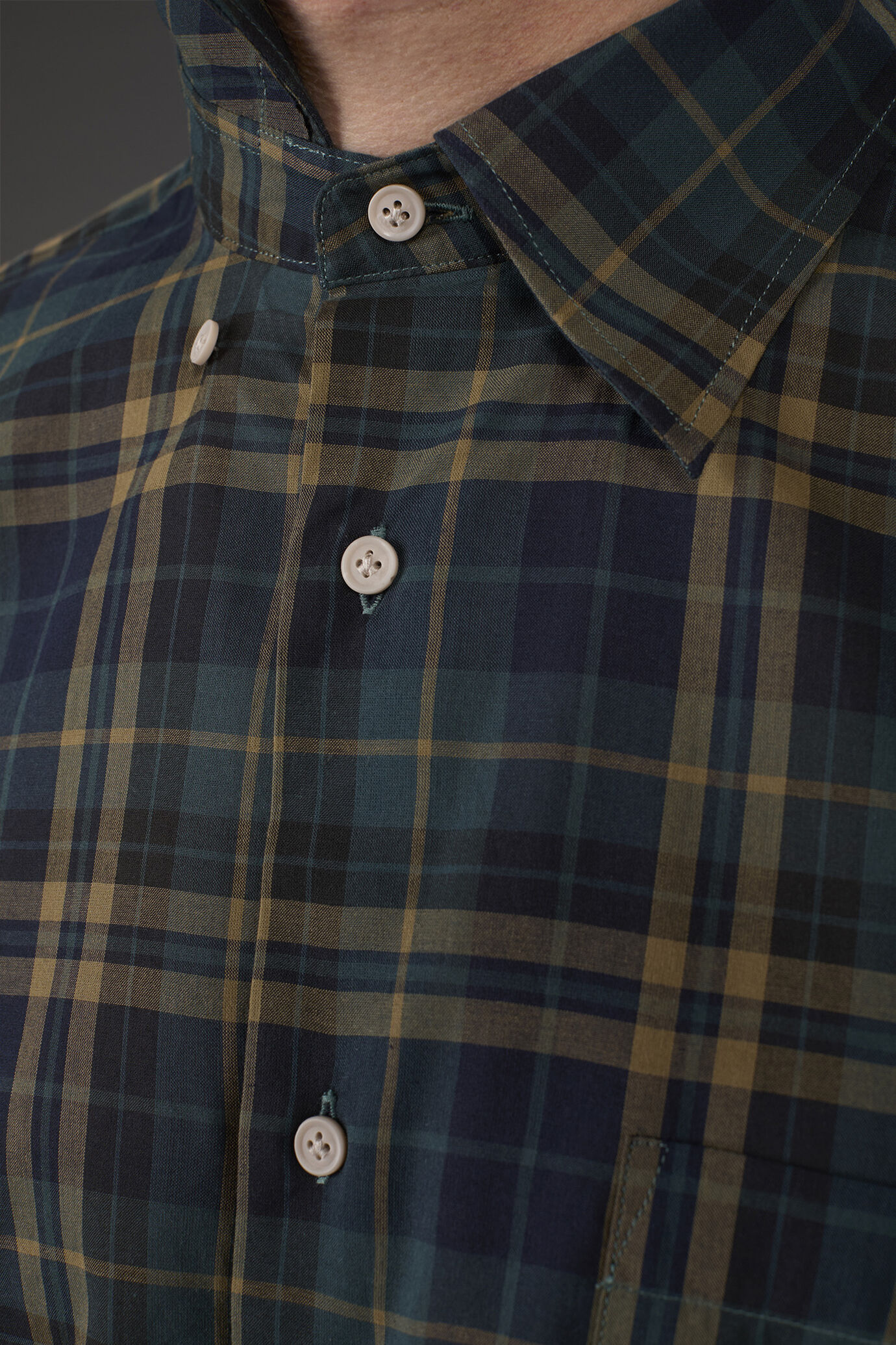 Herren-Freizeithemd mit verdecktem Button-Down-Kragen aus gewaschenem Musselin-Gewebe mit Karomuster image number 3