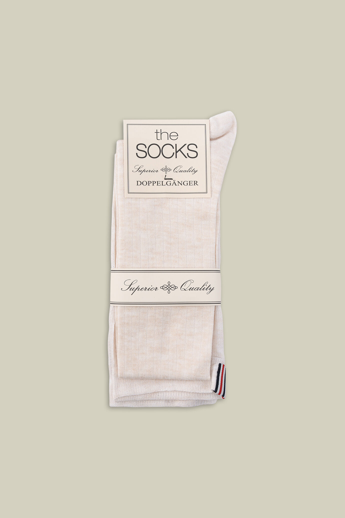 Chaussettes hautes unies pour femme avec côtes et drapeau en partie arrière image number 1