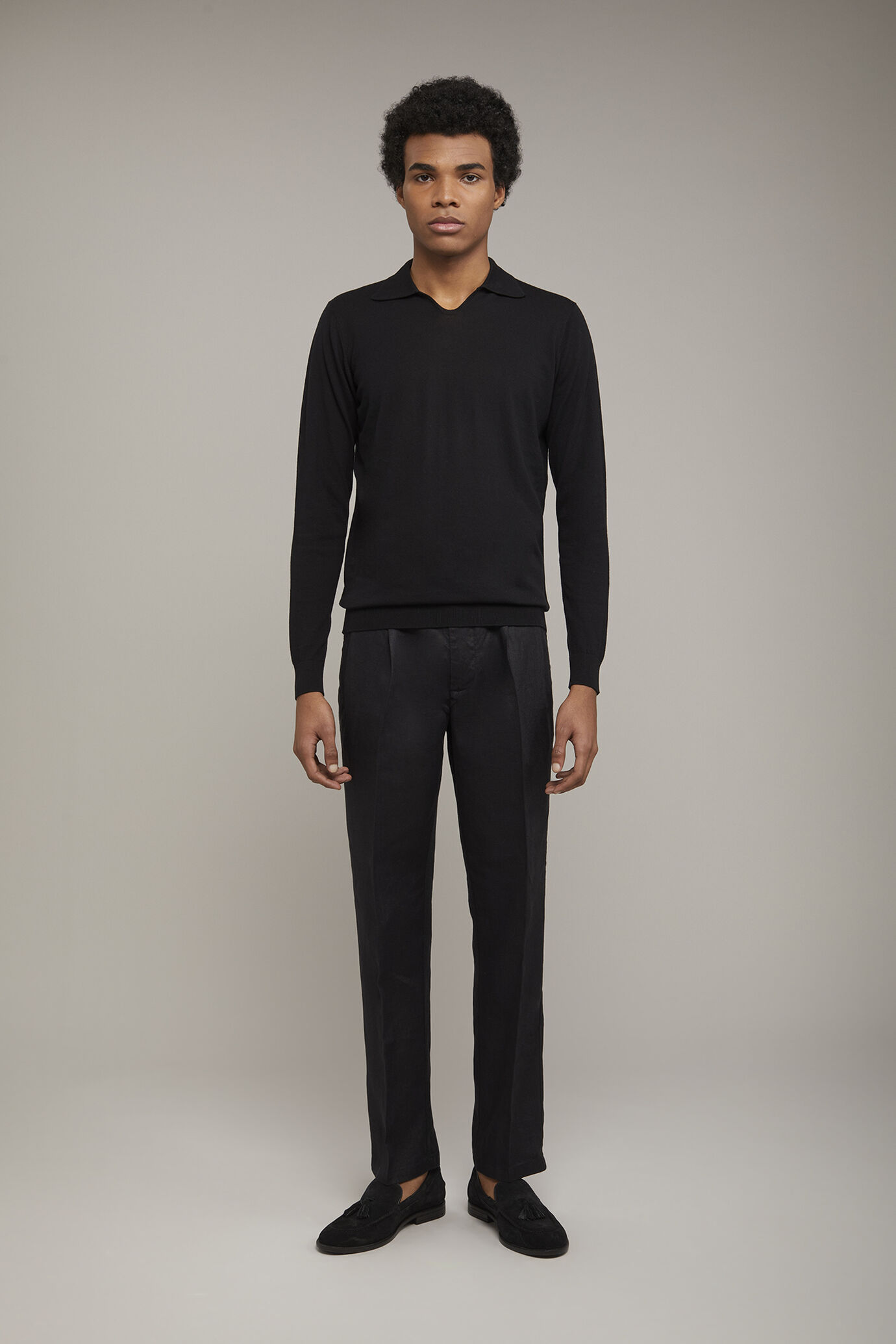 Pantalone uomo con doppia pinces 100% lino comfort fit image number 2