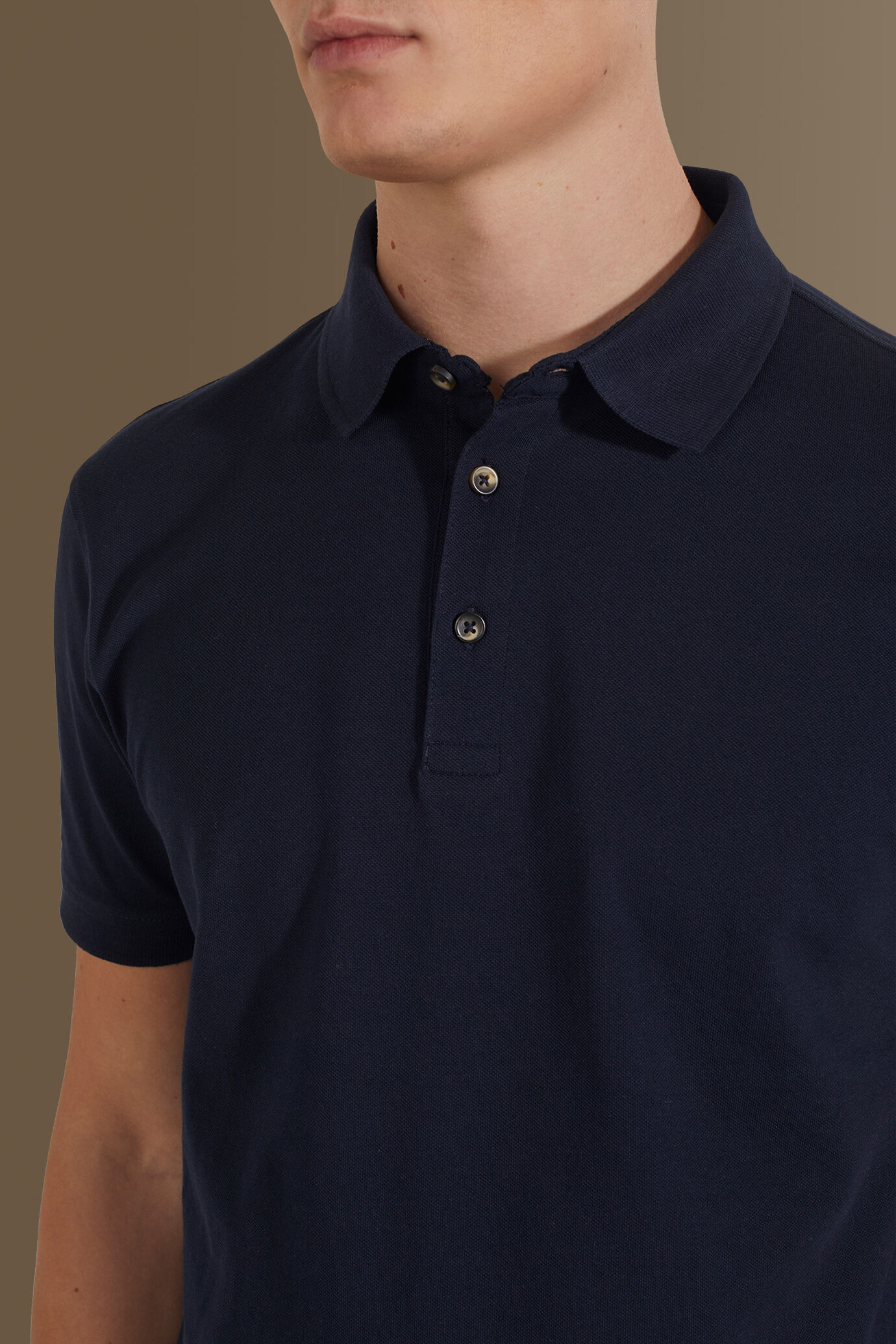 Short sleeves polo 100% cotton piquet solid colour image number 1