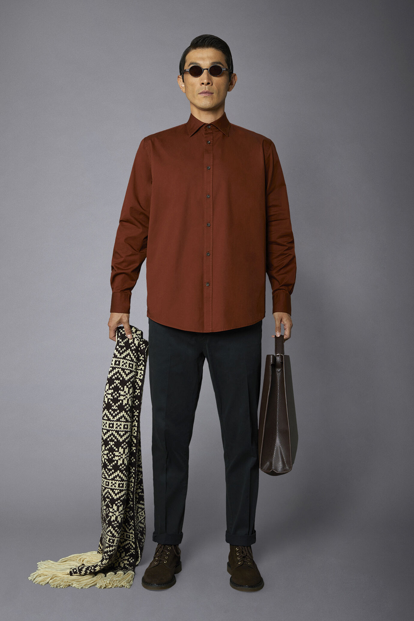 Chemise décontractée col français coupe confortable tissu gabardine image number 0