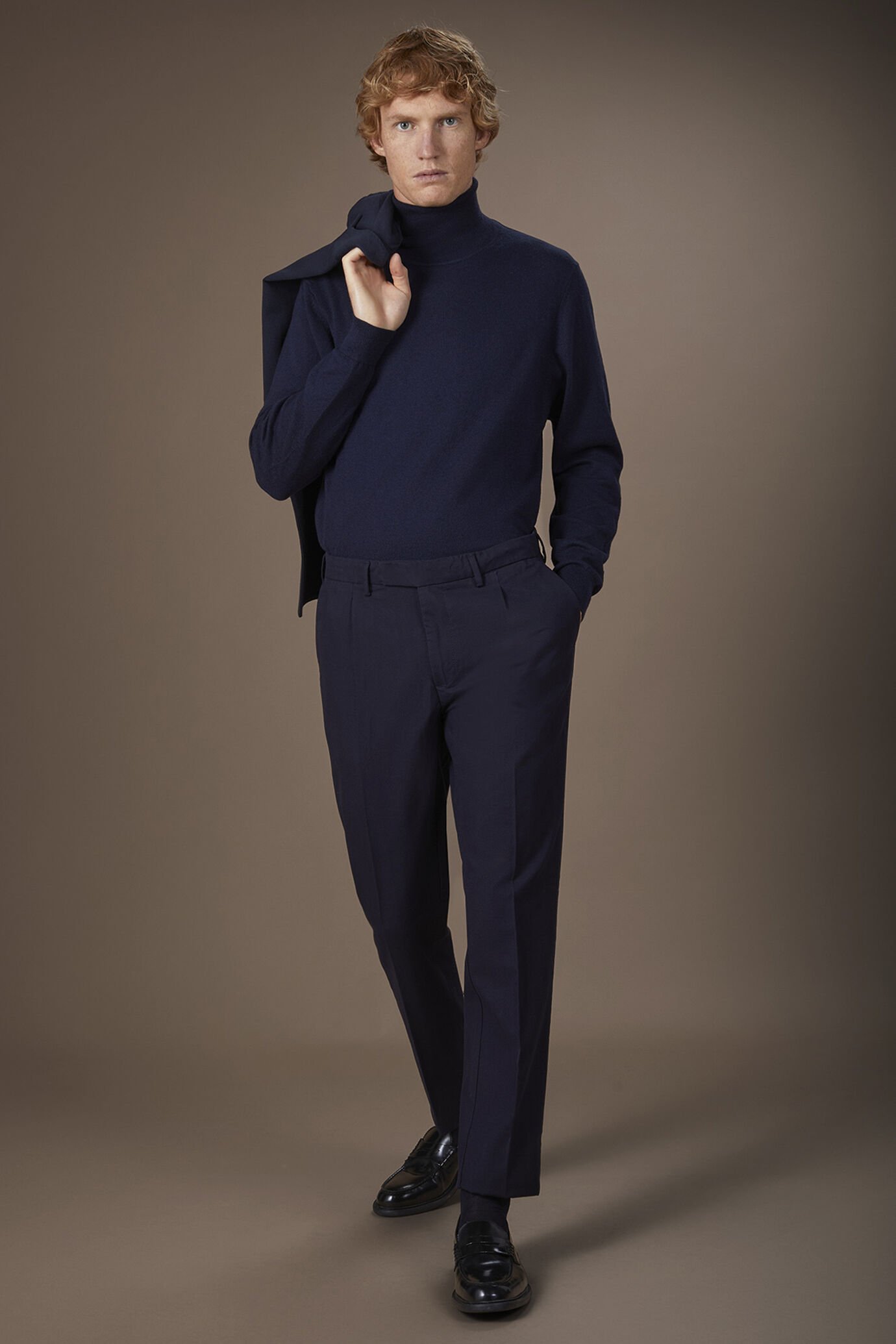 Pantalon pour homme &agrave; pince, coupe classique image number 0