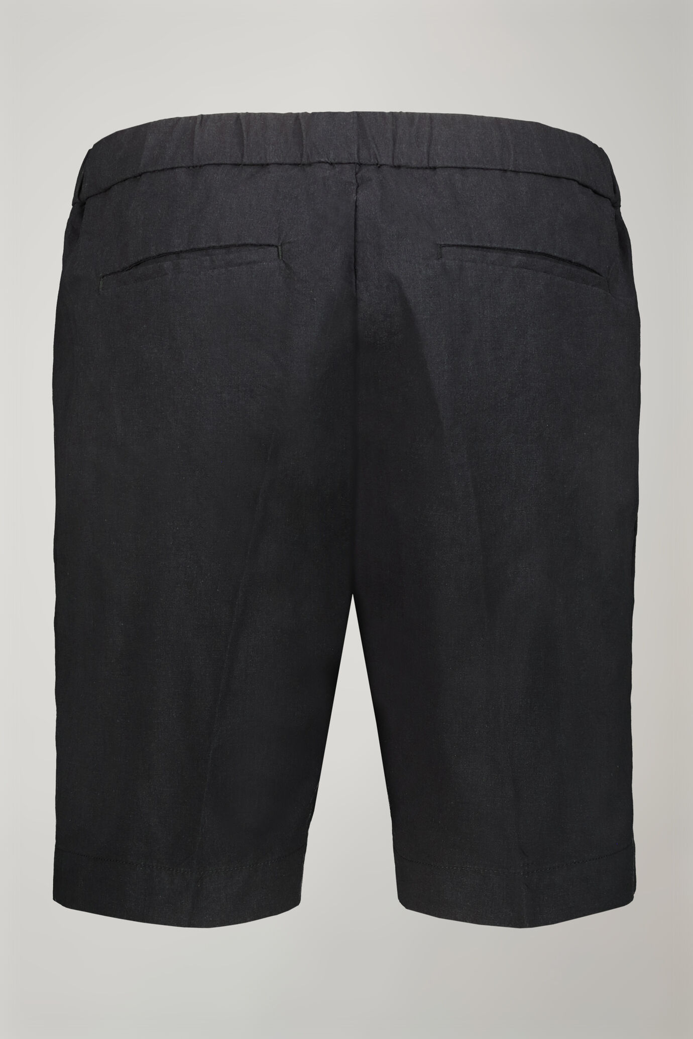 Bermudashorts für Herren mit doppelten Abnähern und Kordelzug in der Taille aus Slub-Baumwollstoff image number 5