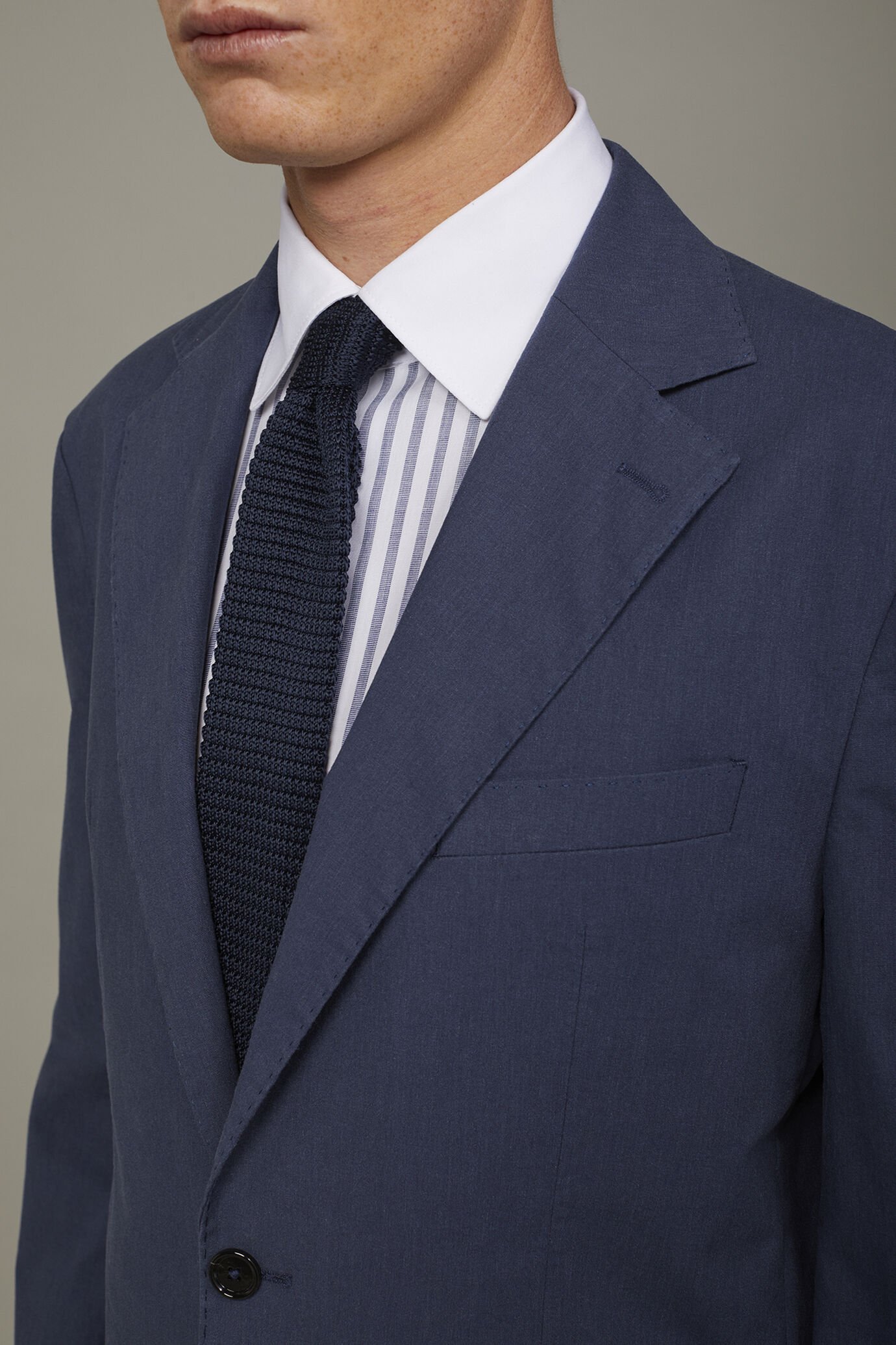 Men&rsquo;s unlined single-breasted blazer with flap pockets in flamed effect fabric regular fit image number 3