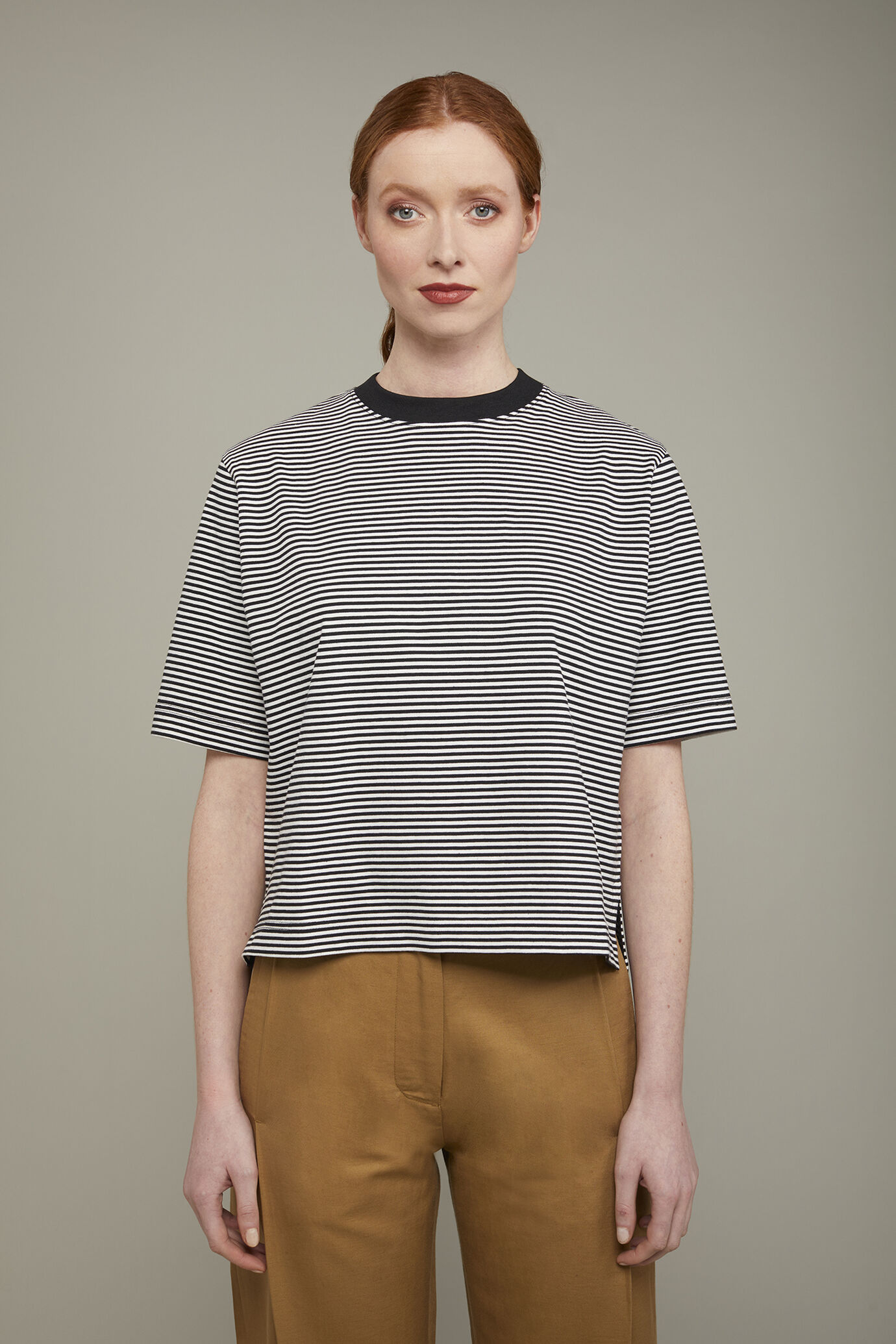 Damen-T-Shirt aus 100 % Baumwolljersey in normaler Passform