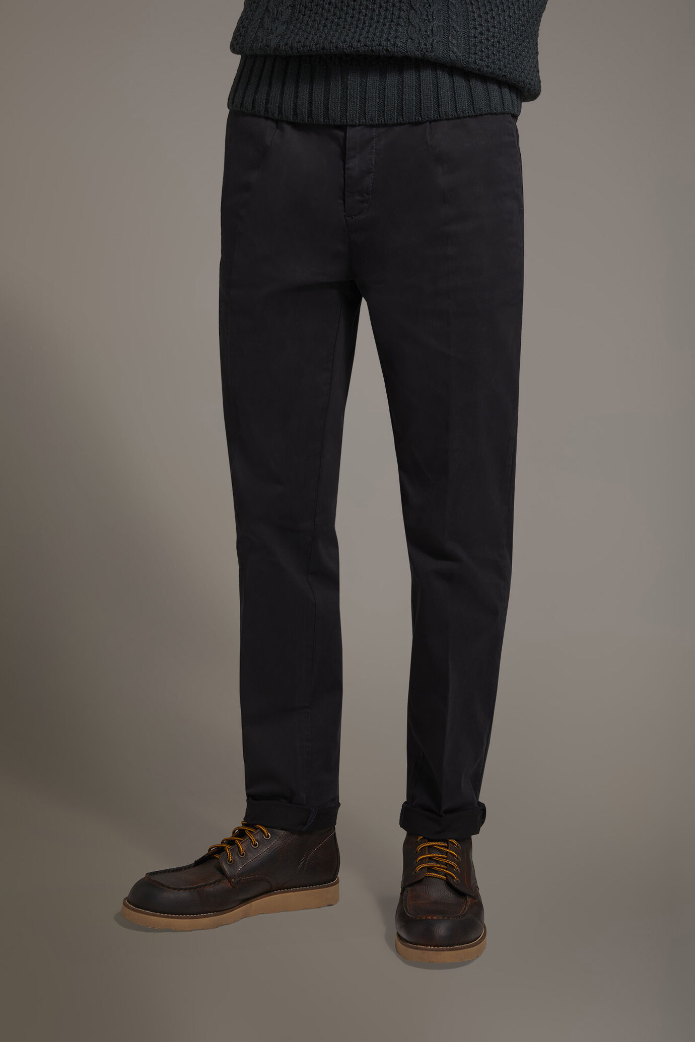 Pantalone chino uomo con pinces singola image number 2