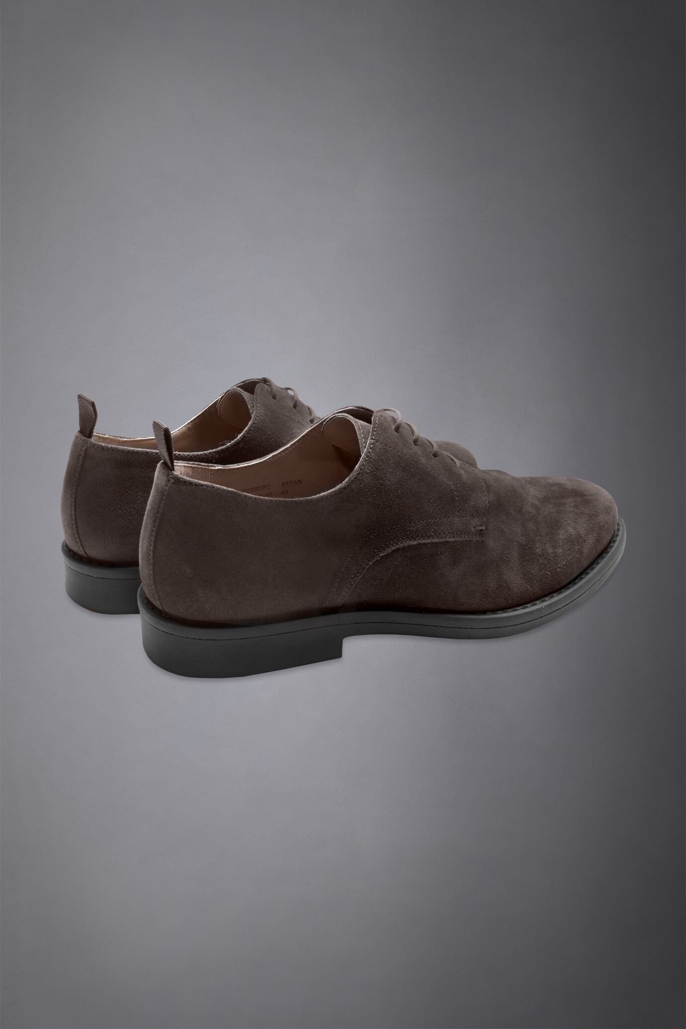 Scarpa derby 100% pelle scamosciata con suola in gomma image number 3