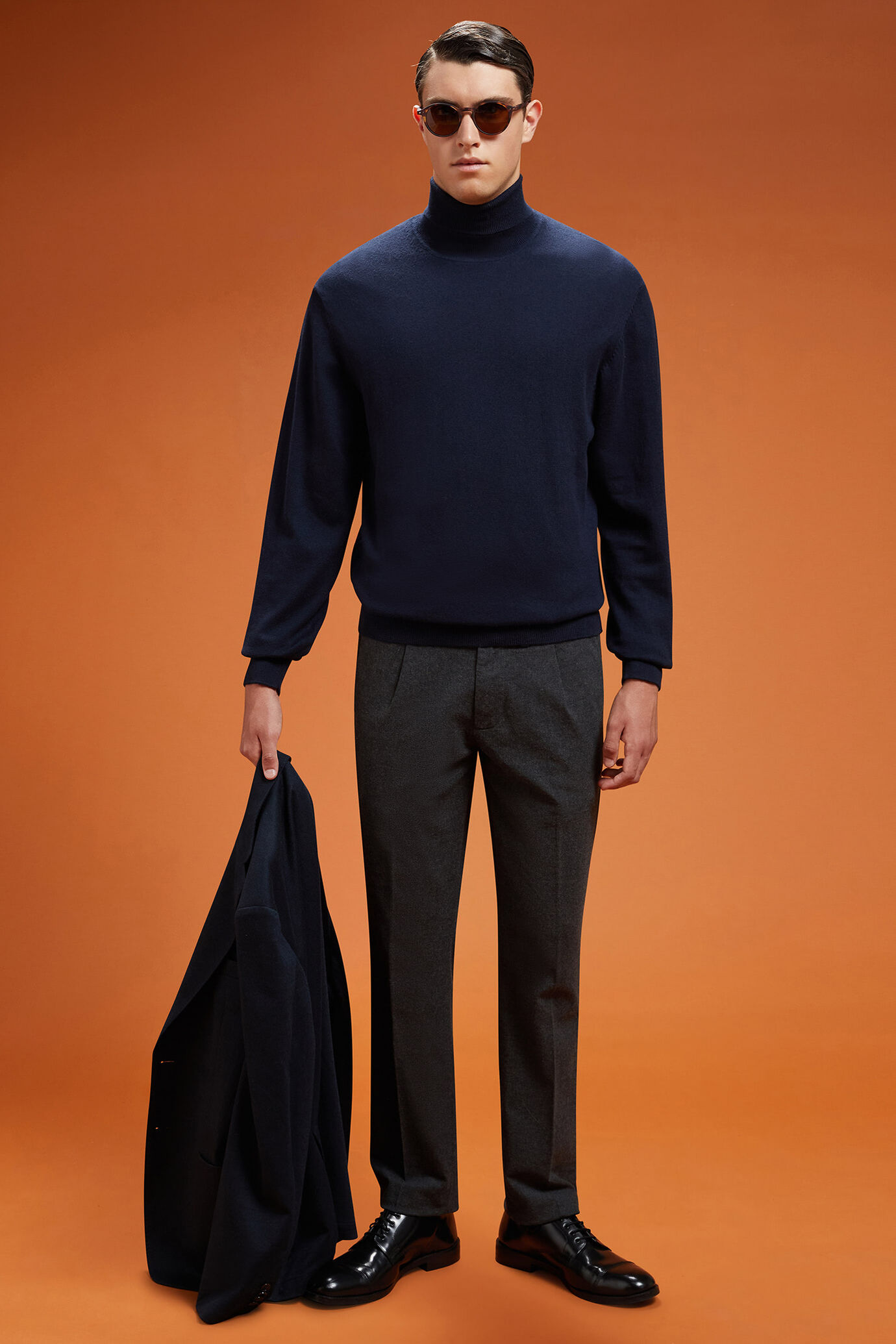 Maglia uomo collo alto lana e cotone regular fit image number 1