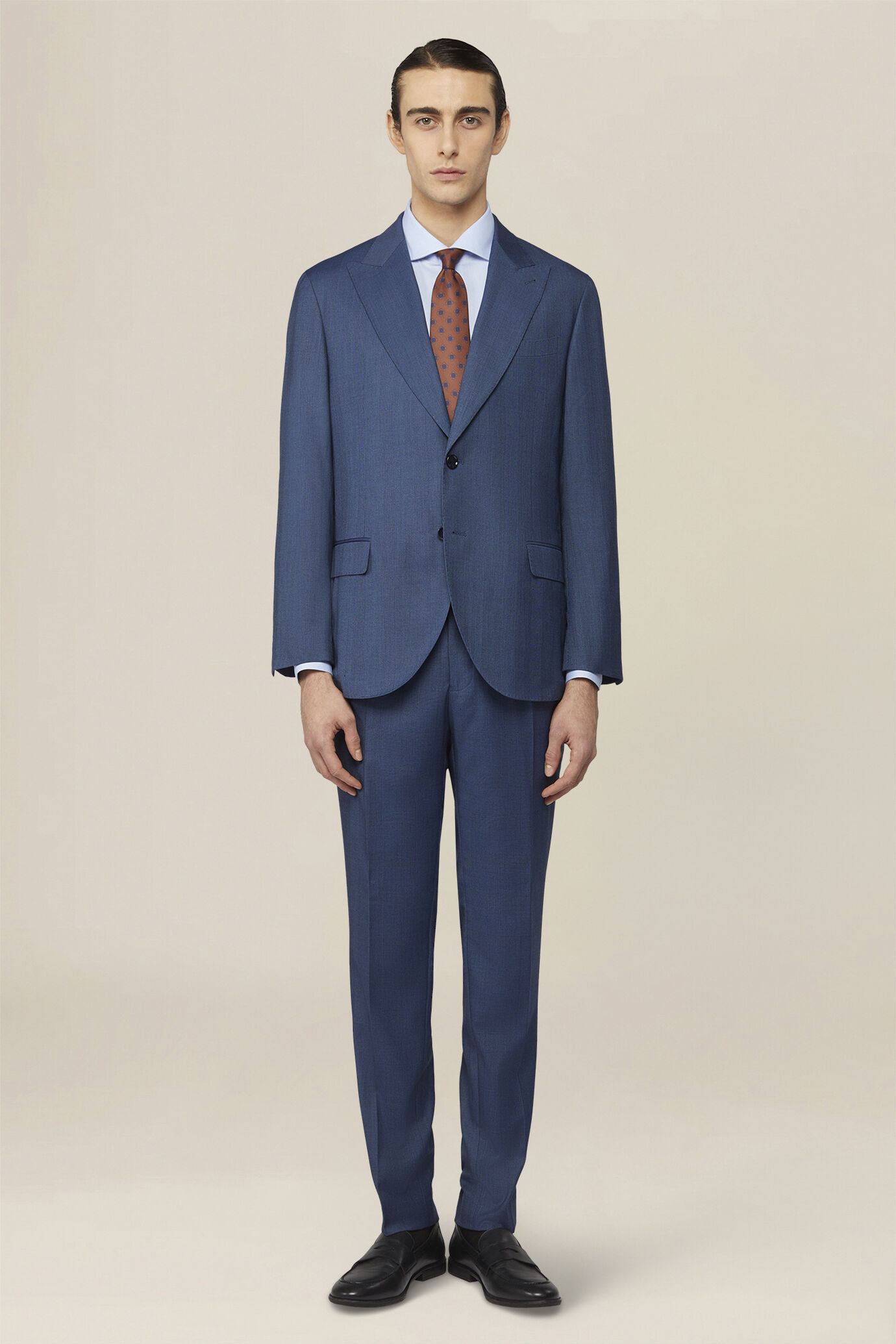 Single-breasted men's suit with single-pleat trousers in Prince of Wales check fabric image number 1