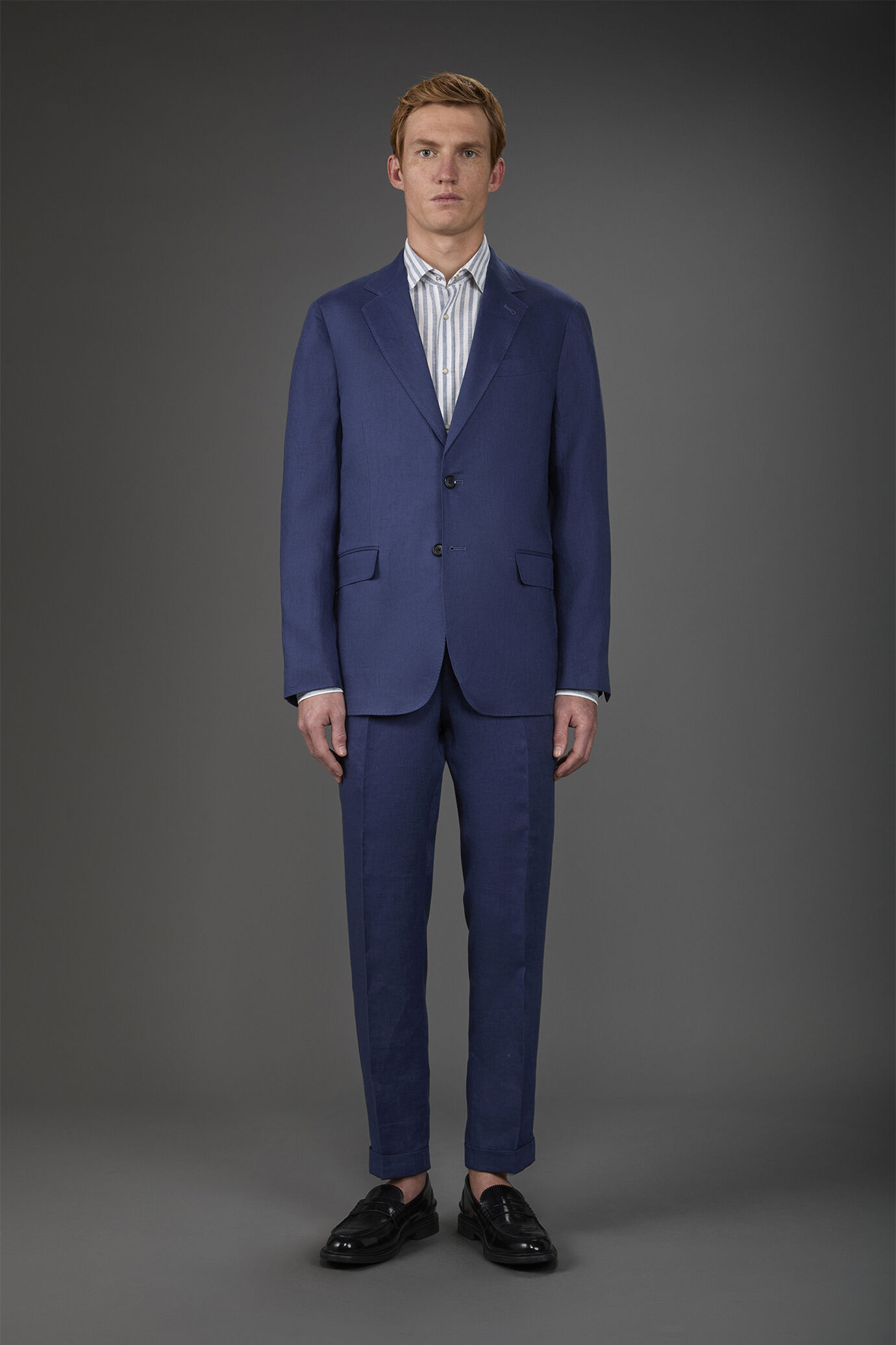 Single-breasted men's suit with flat front trousers, in 100% linen with a washed effect image number 1