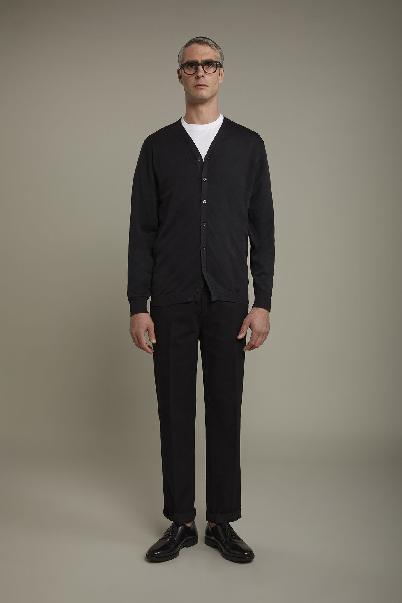 Men's classic chambray regular fit trousers image number 2
