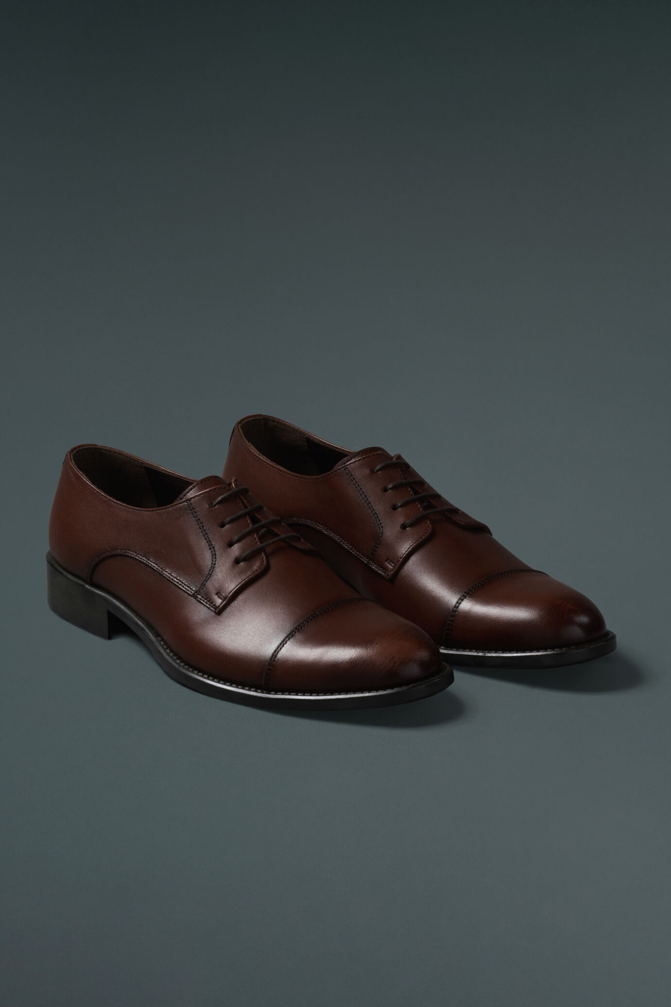 Oxford derby shoes image number 1