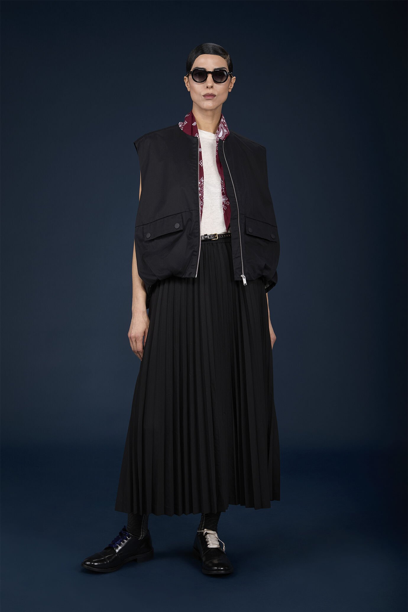 Pleated single-colour lonquette skirt image number 0