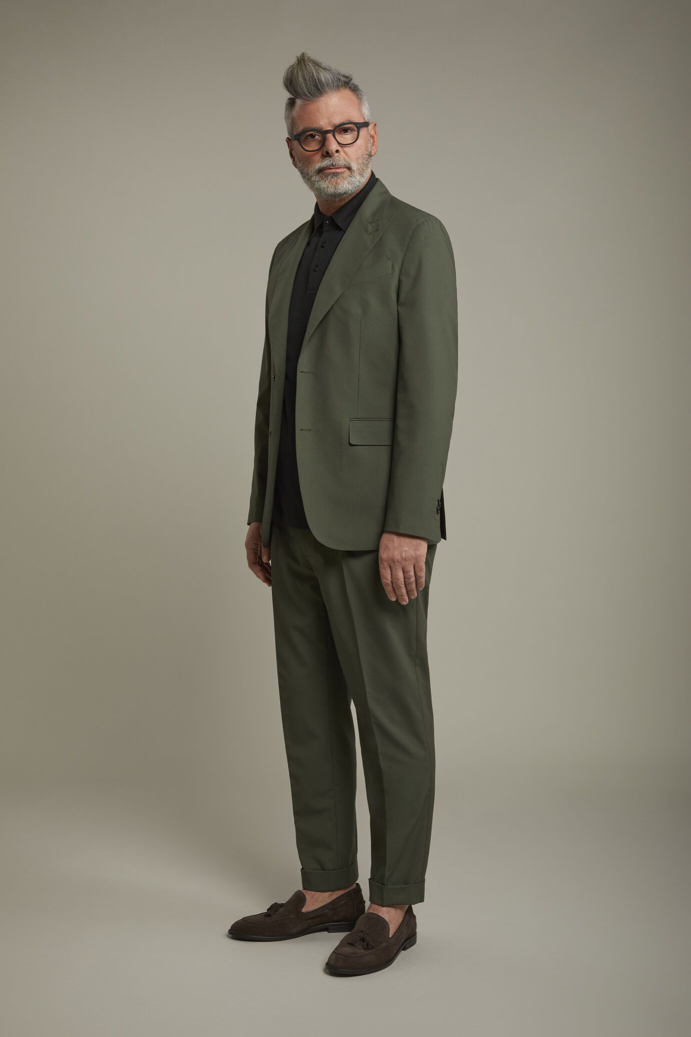 Costume homme à simple boutonnage avec revers en pointe tissu uni coupe régulière image number 1