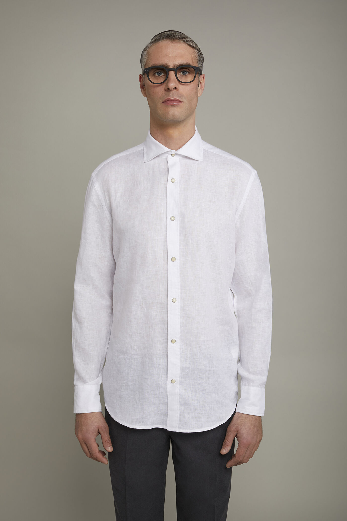 Camicia casual uomo collo classico 100% lino comfort fit image number 2