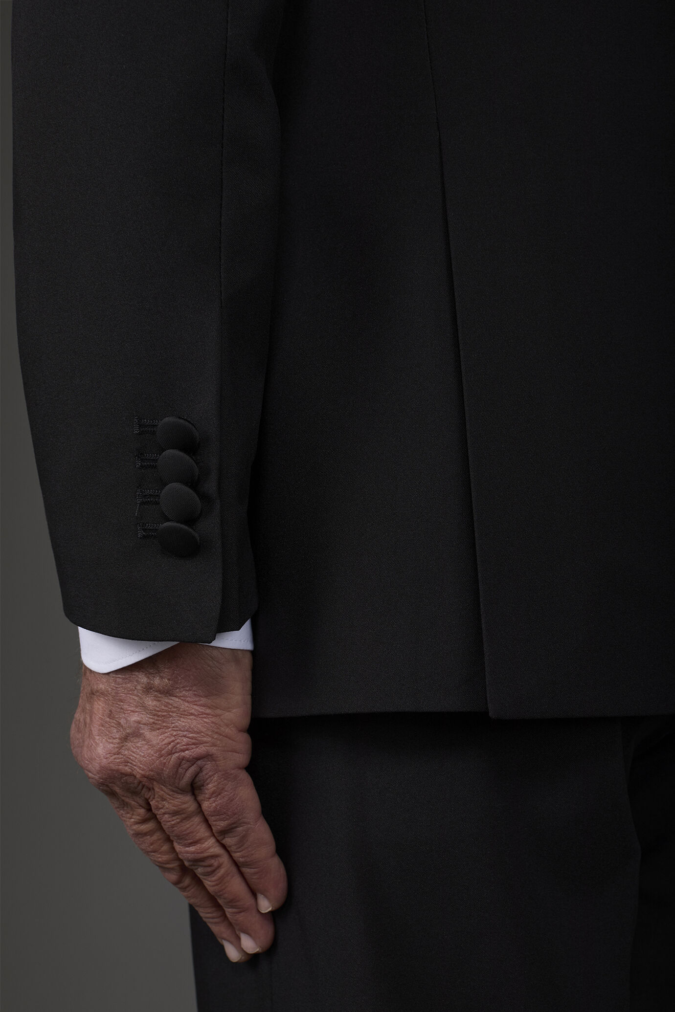 Smoking classico uomo image number 3