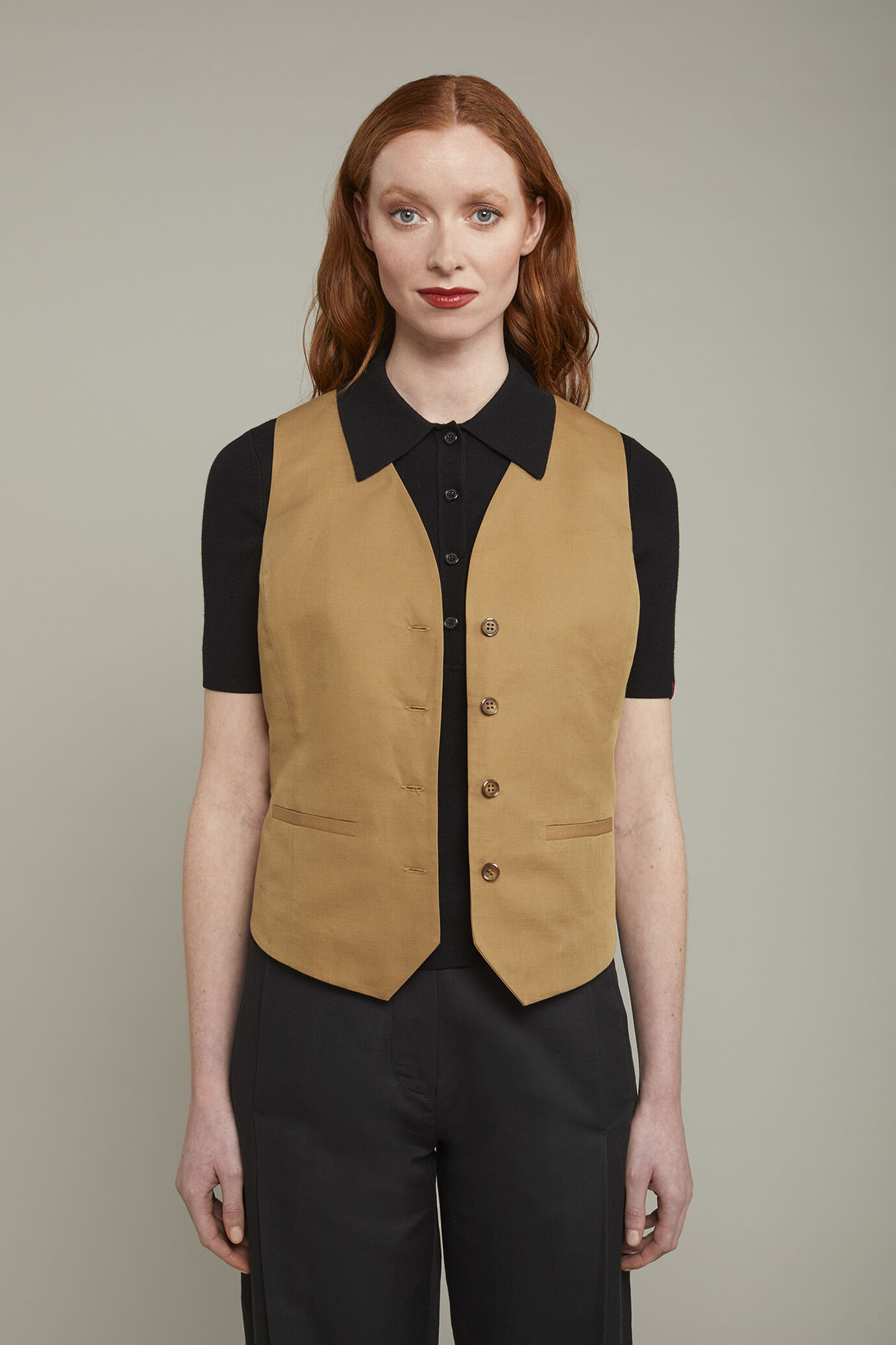 Women’s cotton and linen blend vest image number 2